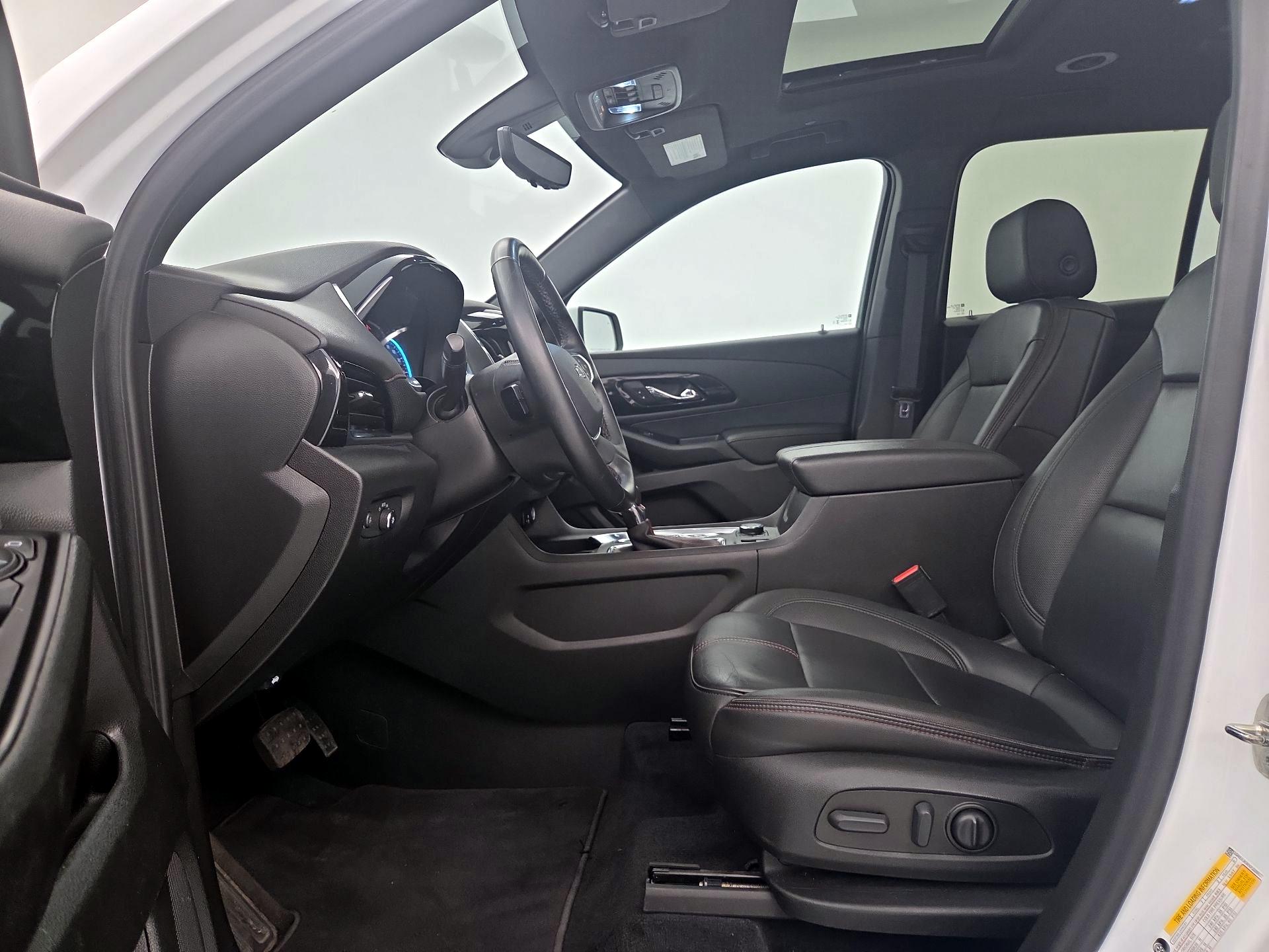 Thumbnail: 2023 Chevrolet Traverse - 11