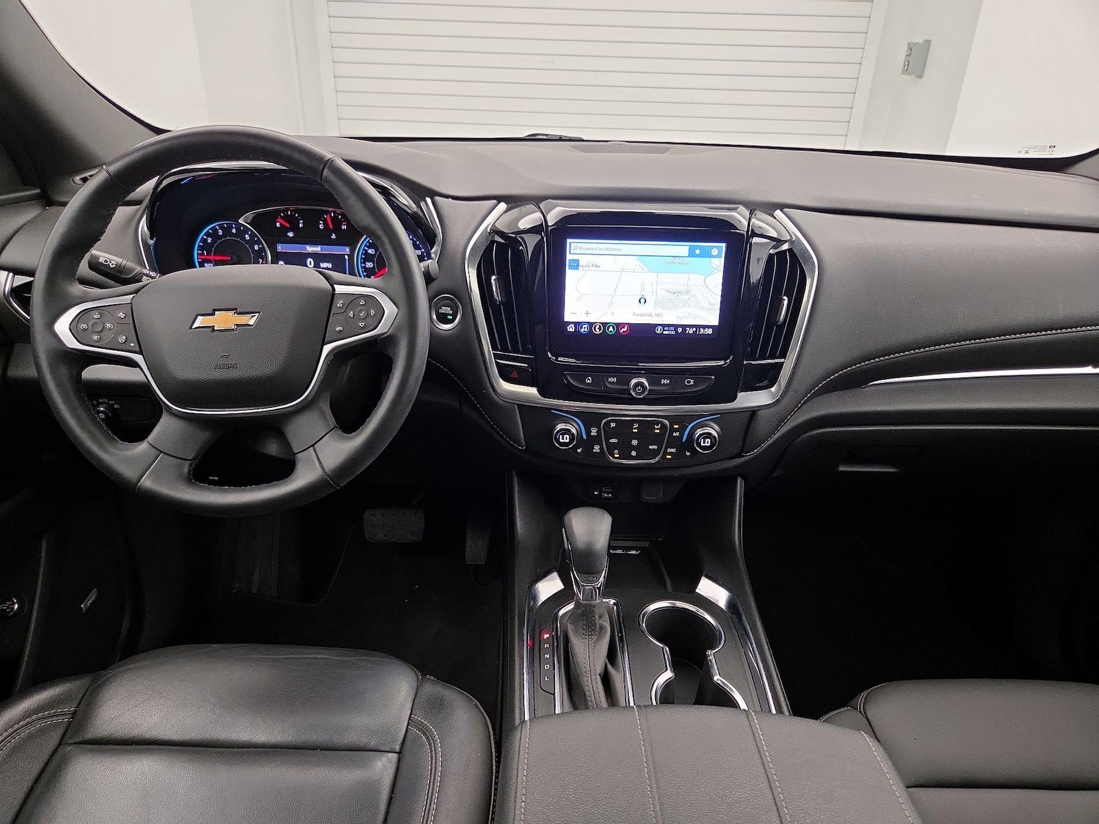 2023 Chevrolet Traverse 3LT - Photo 10