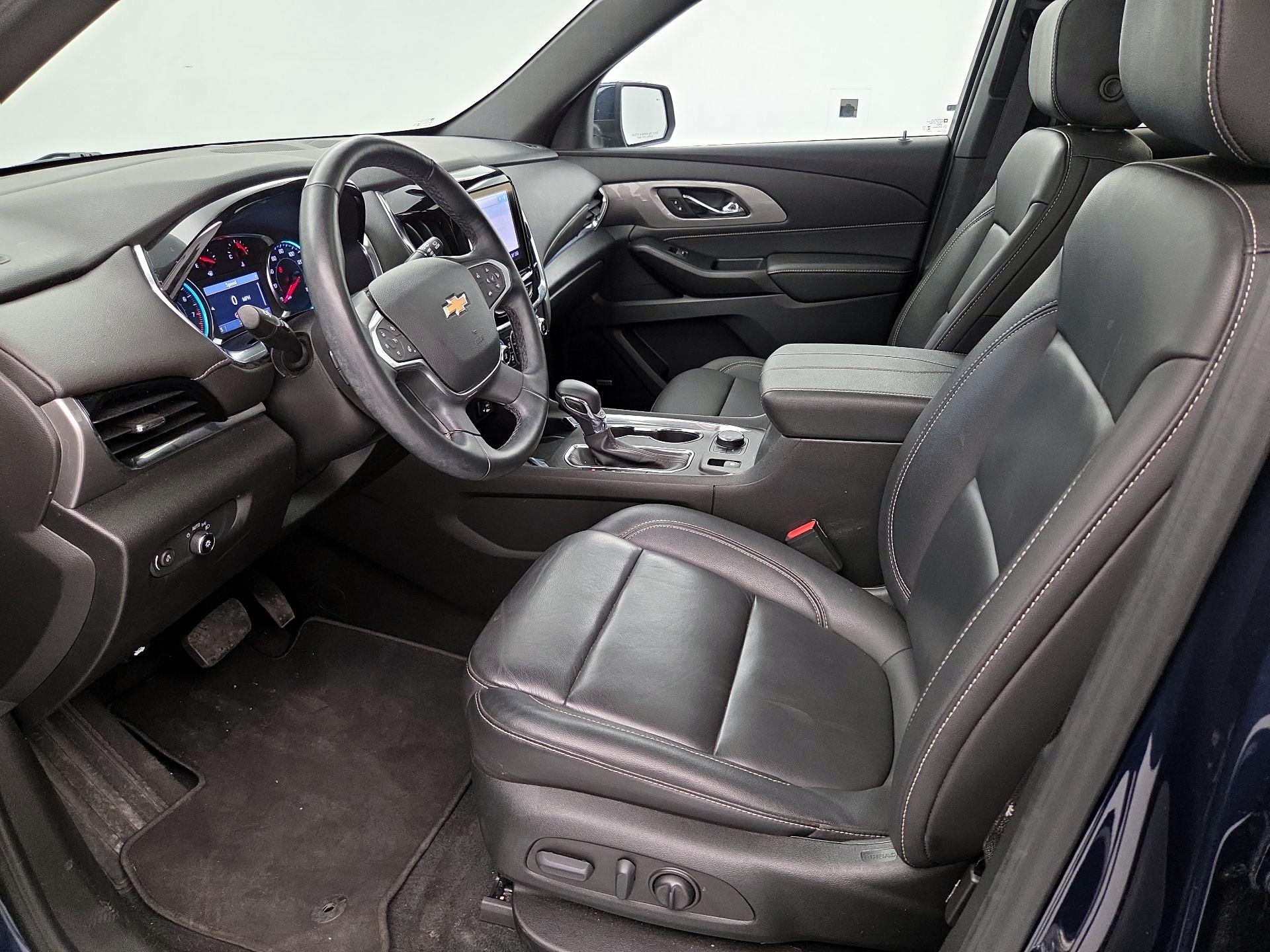 Thumbnail: 2023 Chevrolet Traverse - 11