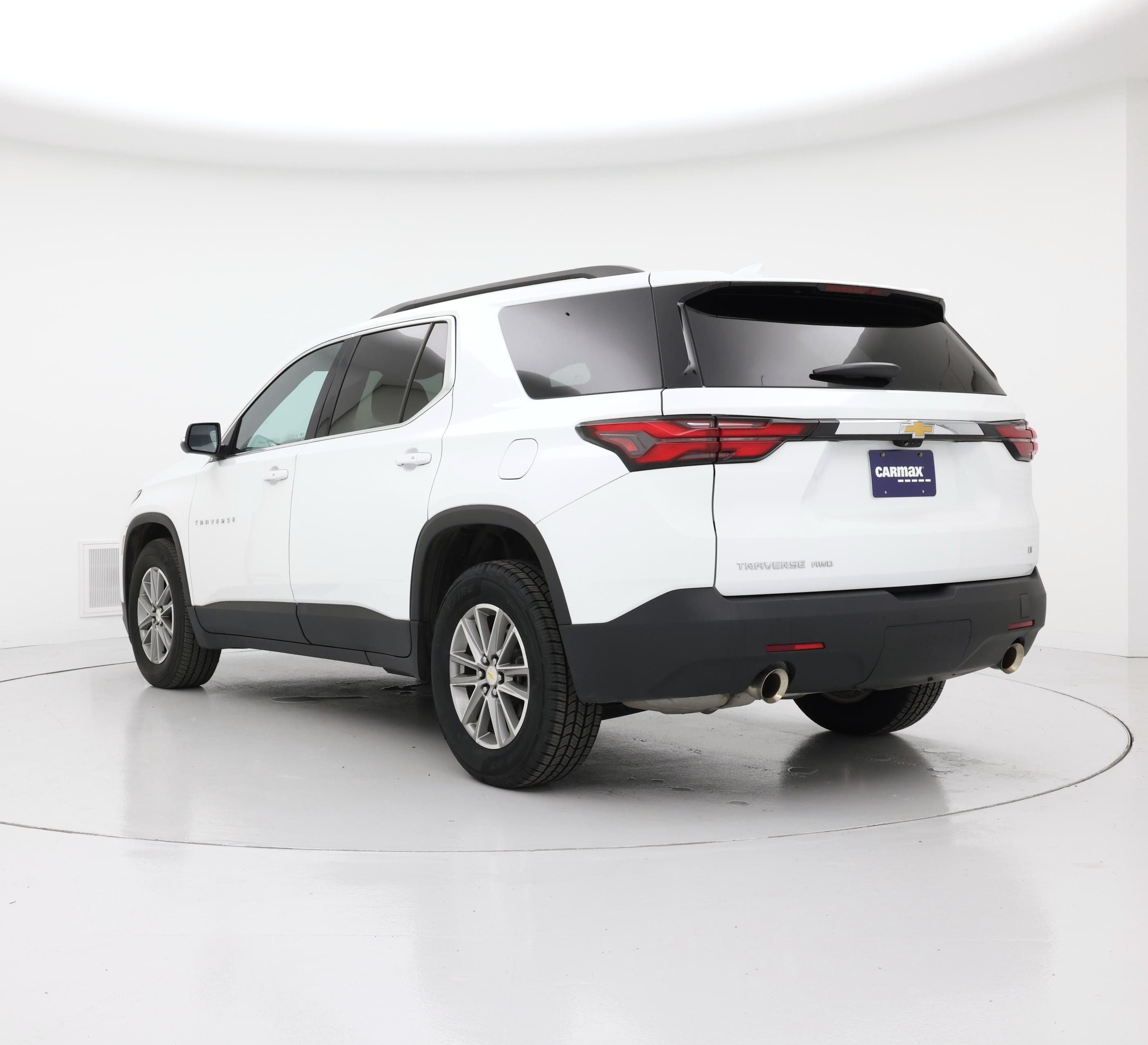 Thumbnail: 2023 Chevrolet Traverse - 2
