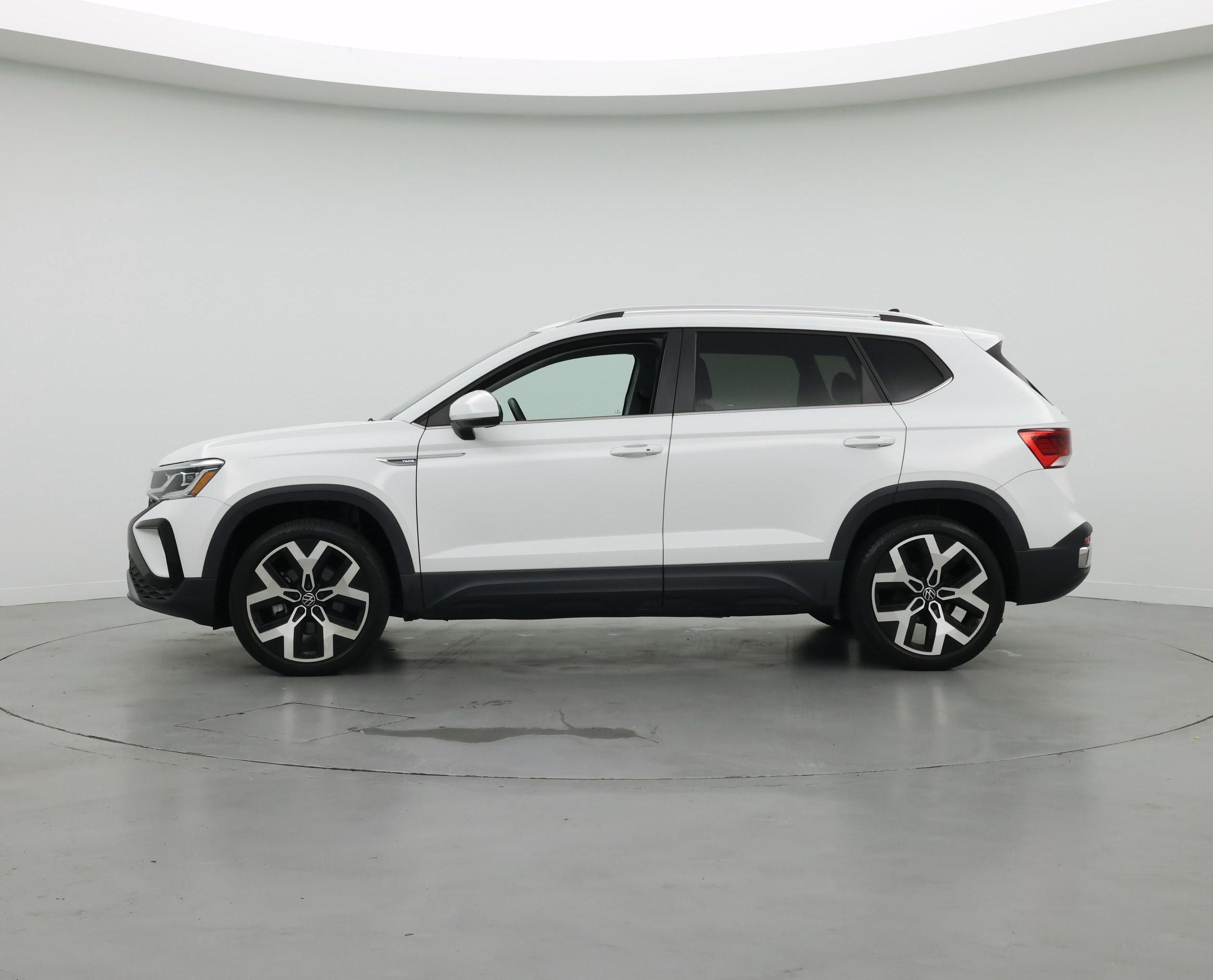 Thumbnail: 2023 Volkswagen Taos - 3