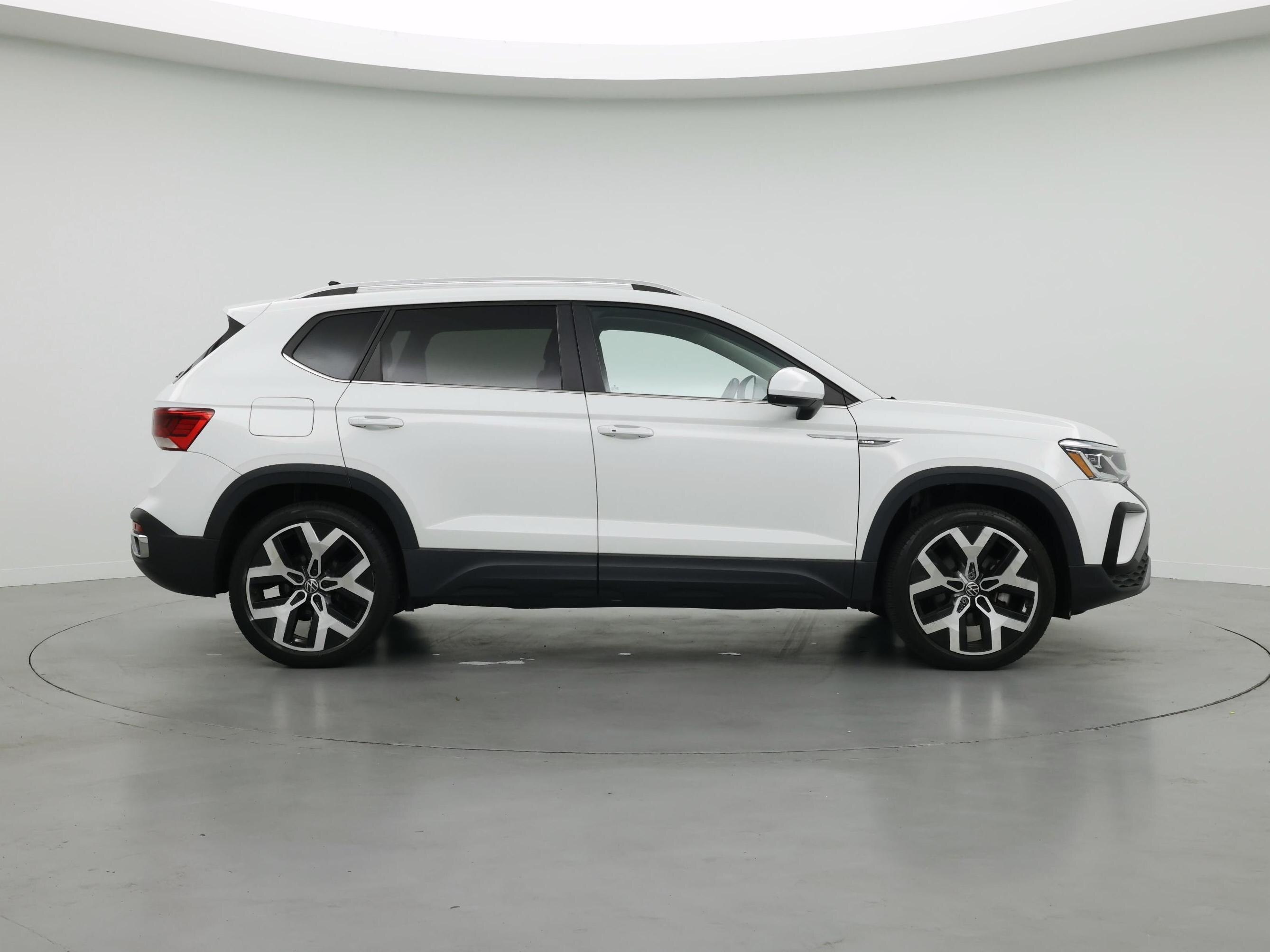 Thumbnail: 2023 Volkswagen Taos - 7