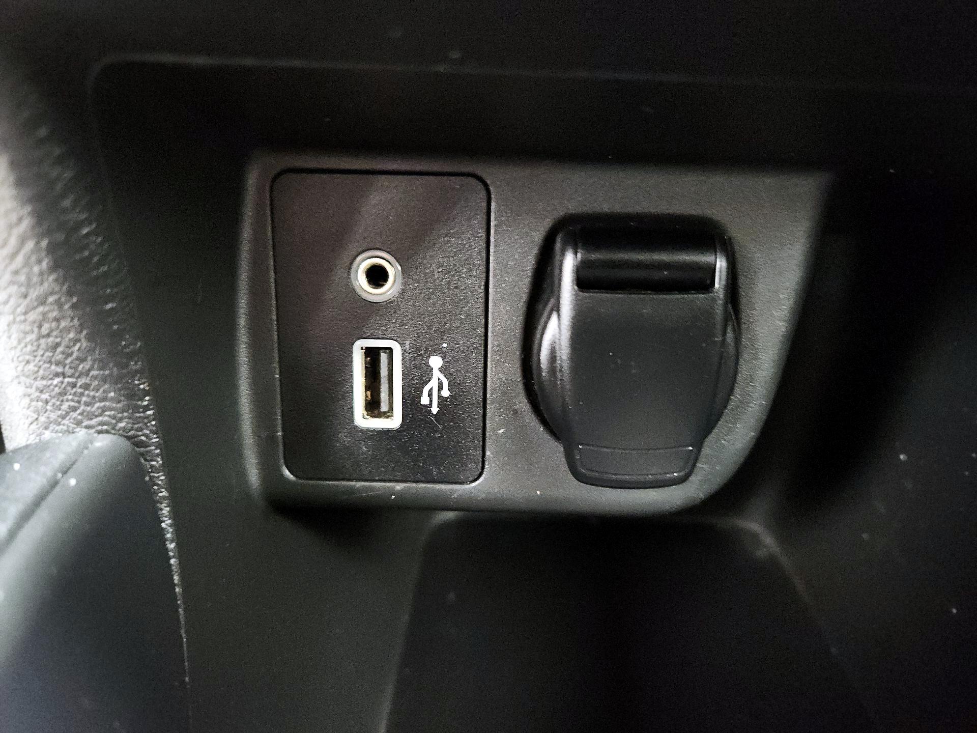 Thumbnail: 2020 Nissan Versa - 17