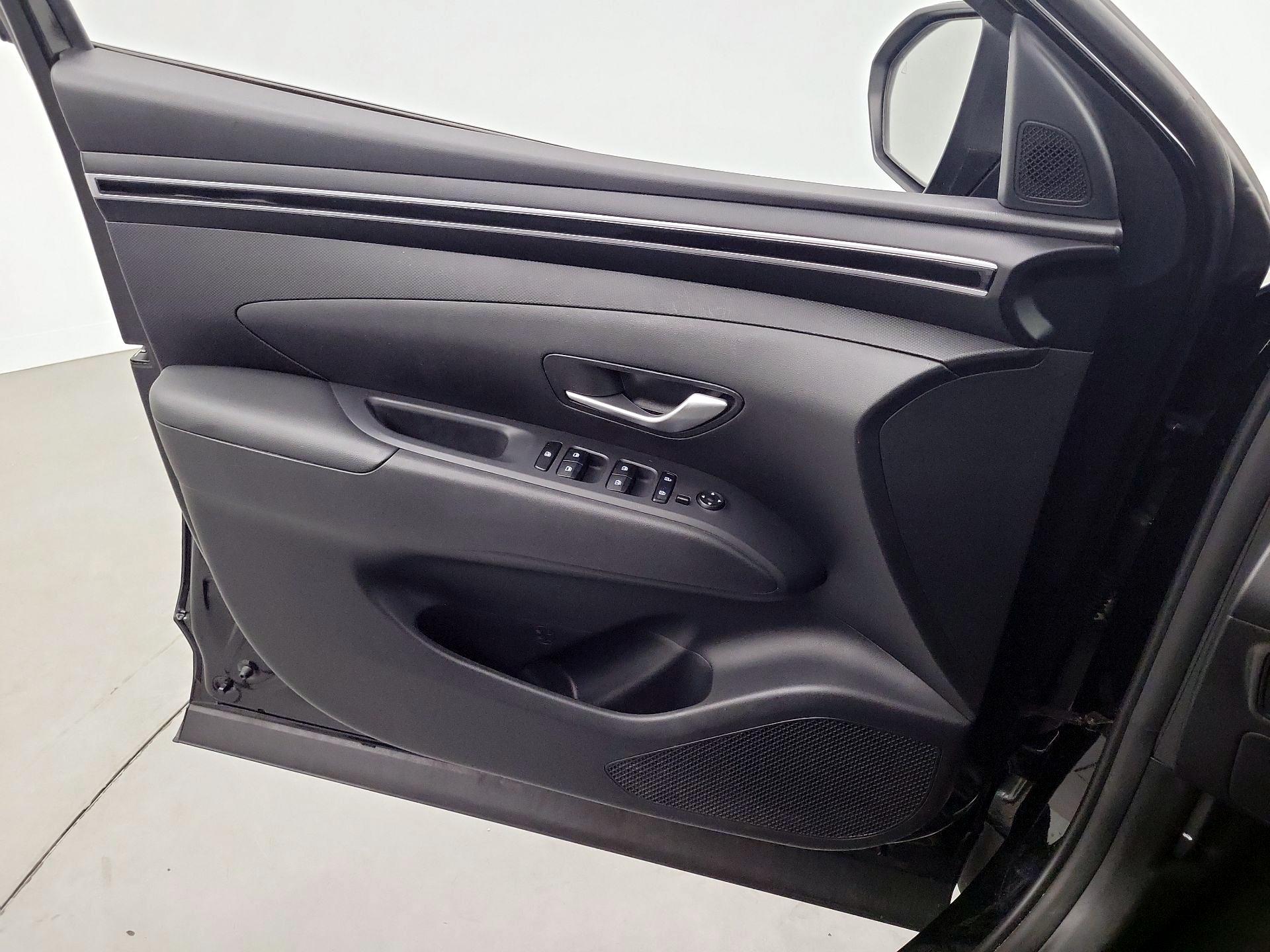 Thumbnail: 2023 Hyundai Tucson - 10