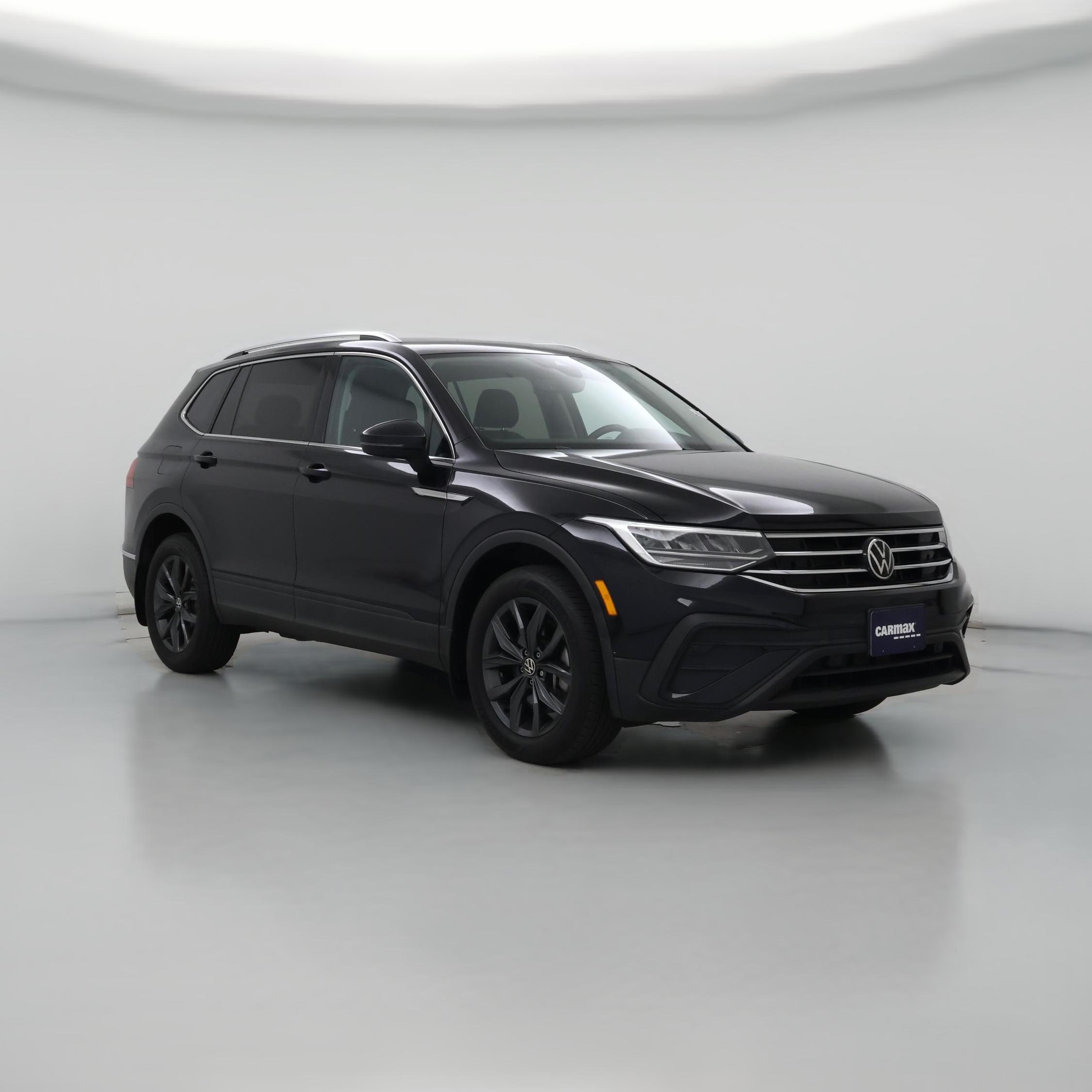 Thumbnail: 2022 Volkswagen Tiguan - 1