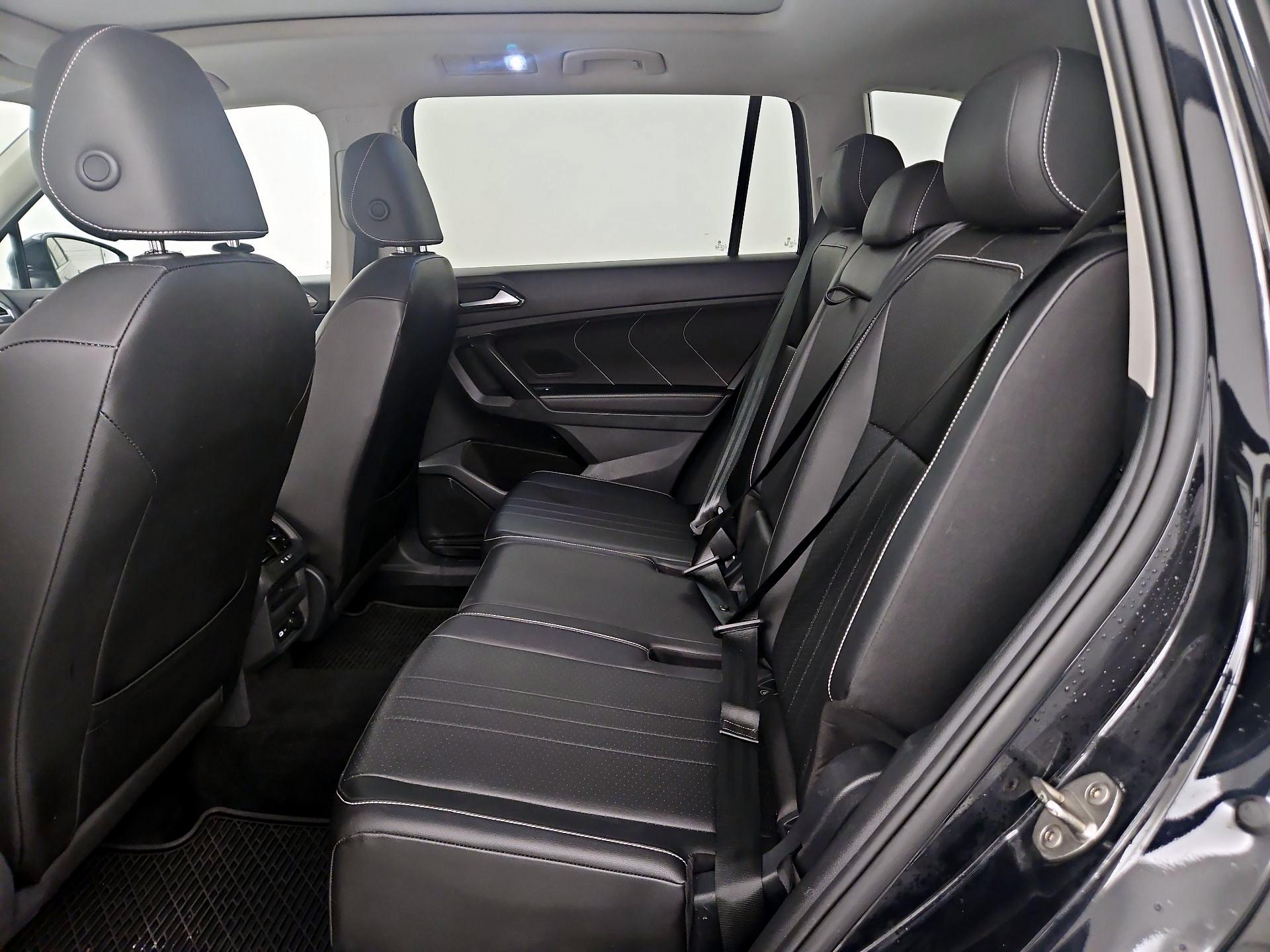 Thumbnail: 2022 Volkswagen Tiguan - 20
