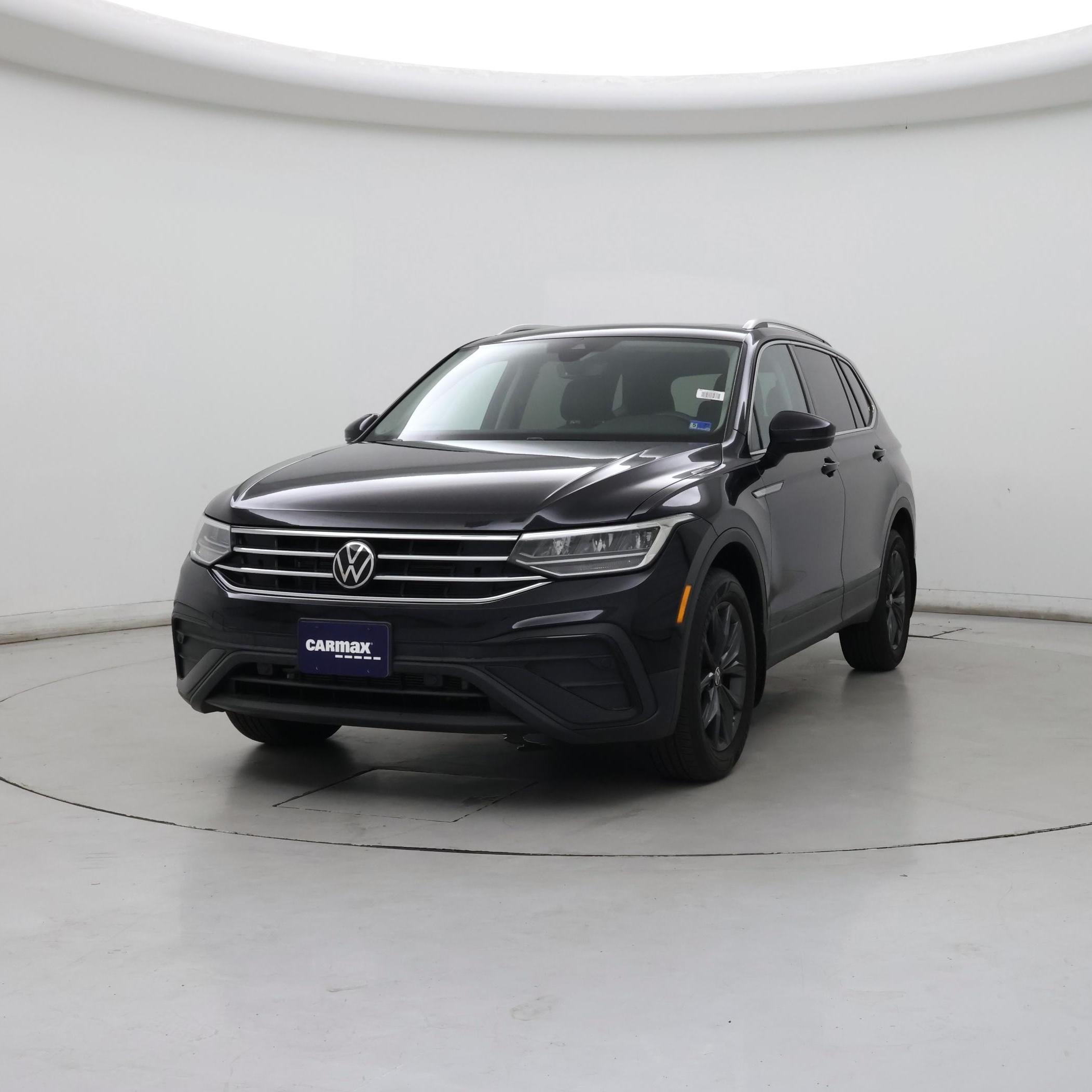Thumbnail: 2022 Volkswagen Tiguan - 4