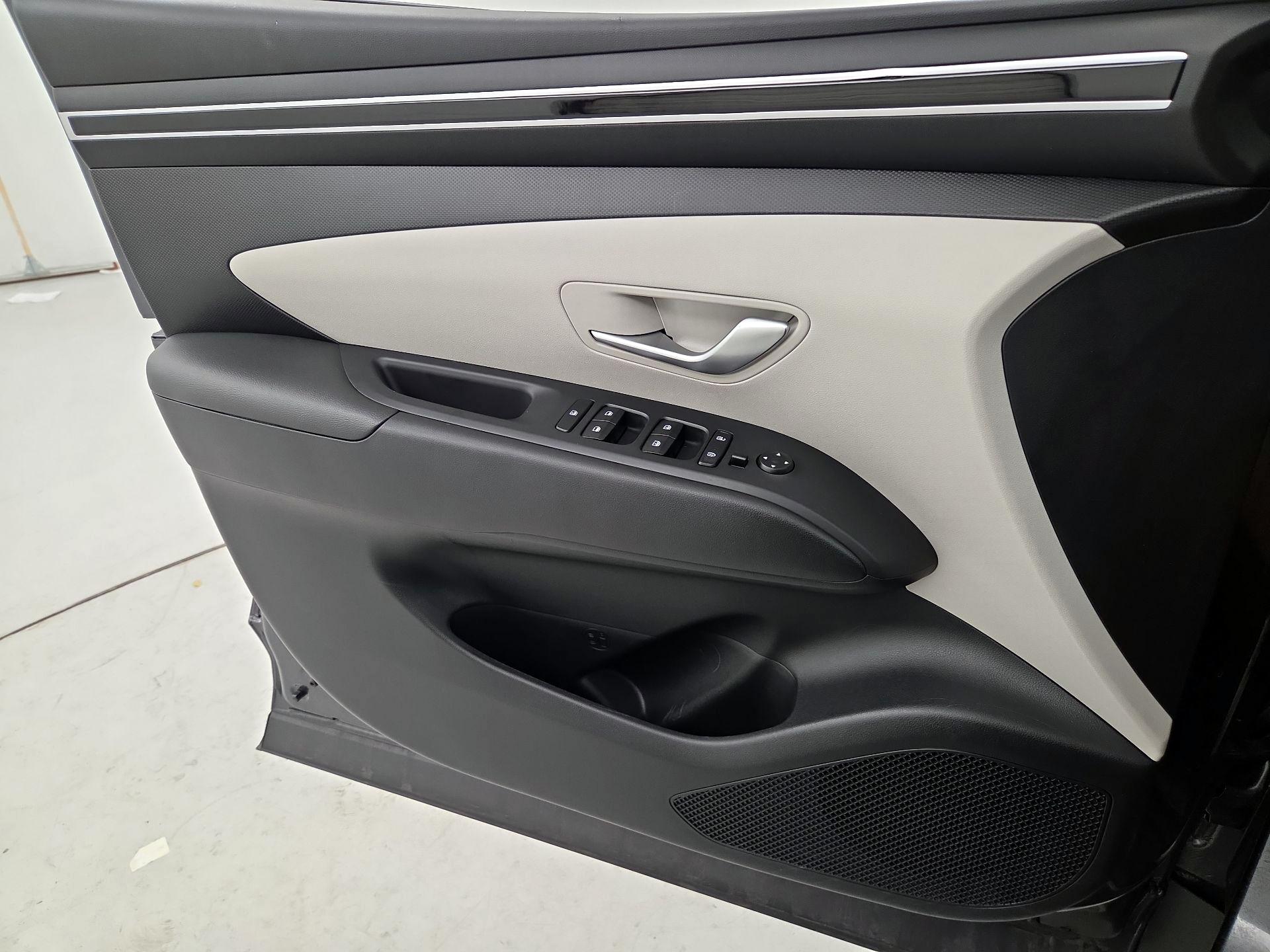 Thumbnail: 2023 Hyundai Tucson - 12