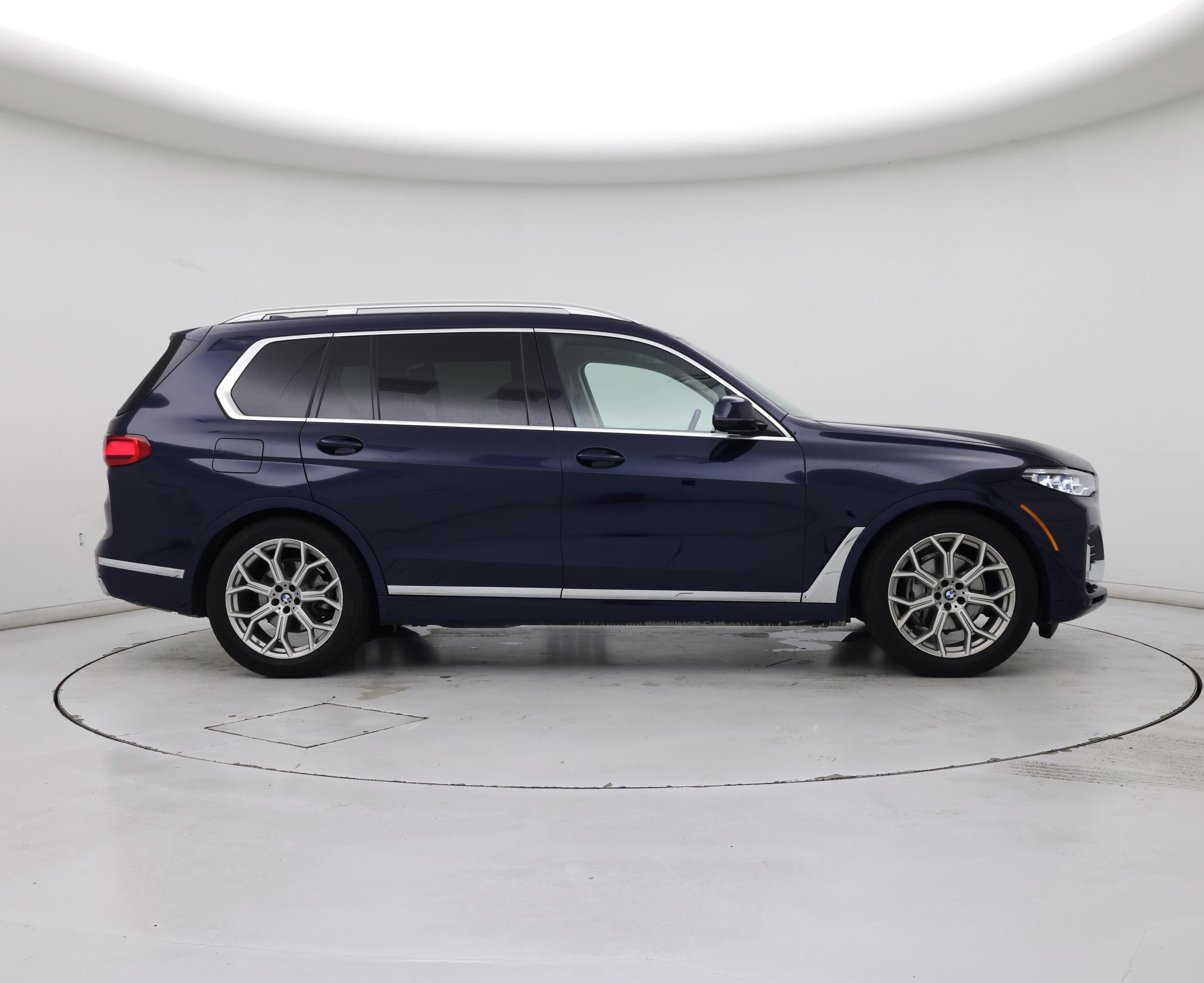 Thumbnail: 2022 BMW X7 - 7