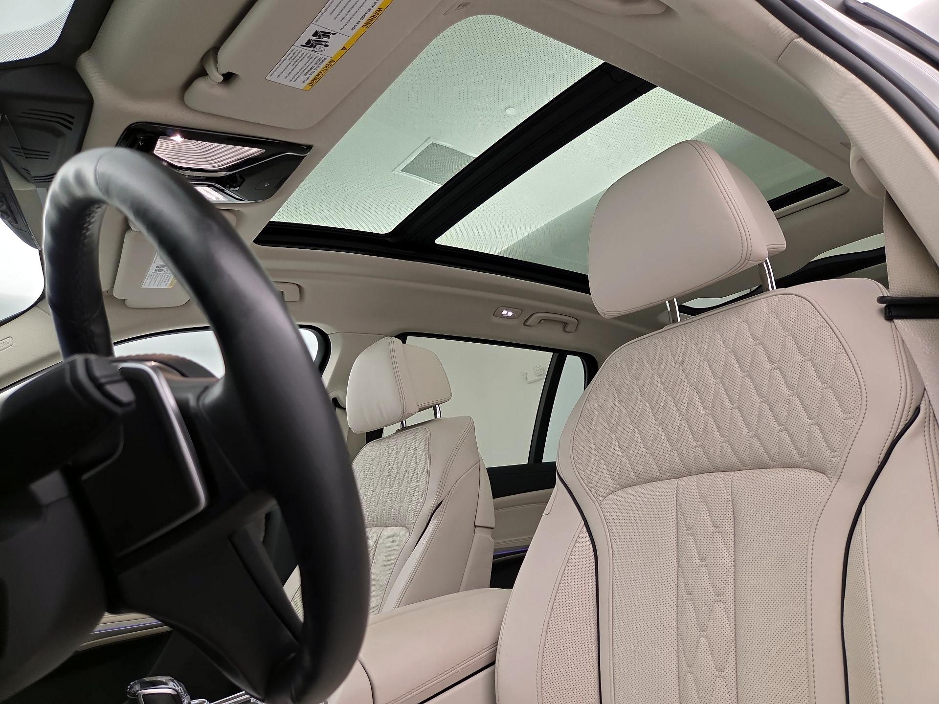 Thumbnail: 2021 BMW X7 - 20