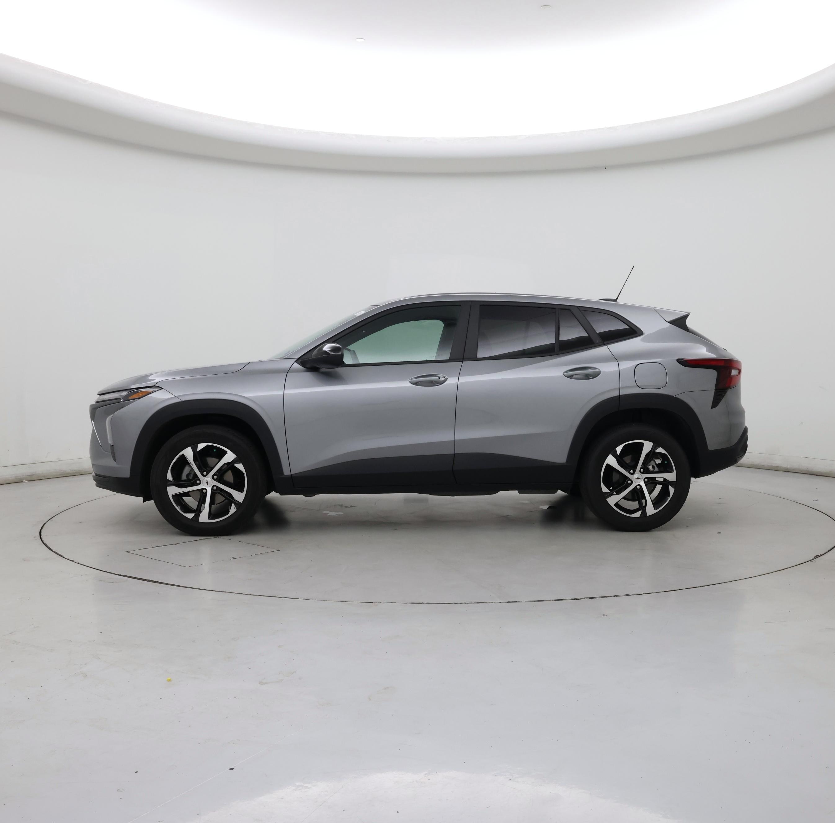 Thumbnail: 2025 Chevrolet Trax - 3