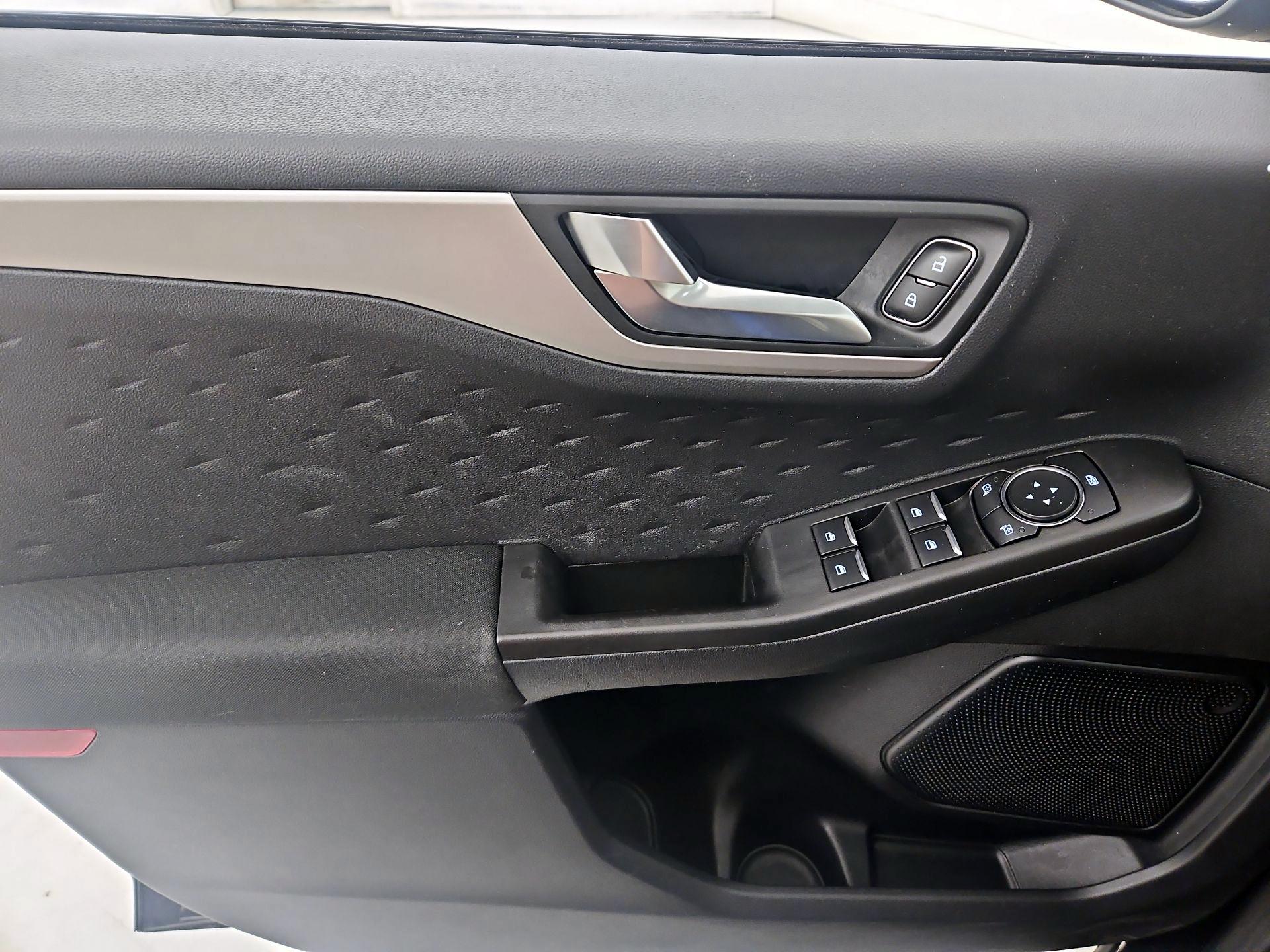 Thumbnail: 2020 Ford Escape - 12