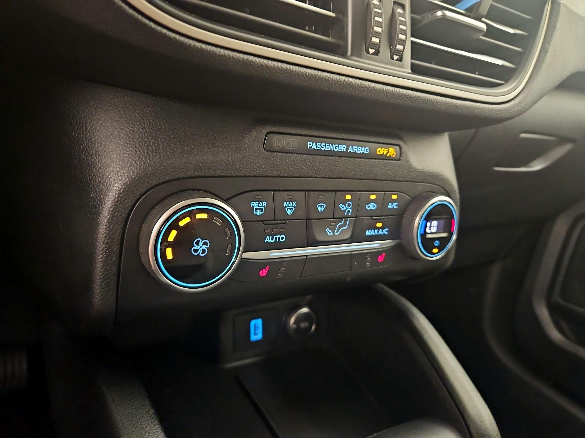 Thumbnail: 2020 Ford Escape - 17