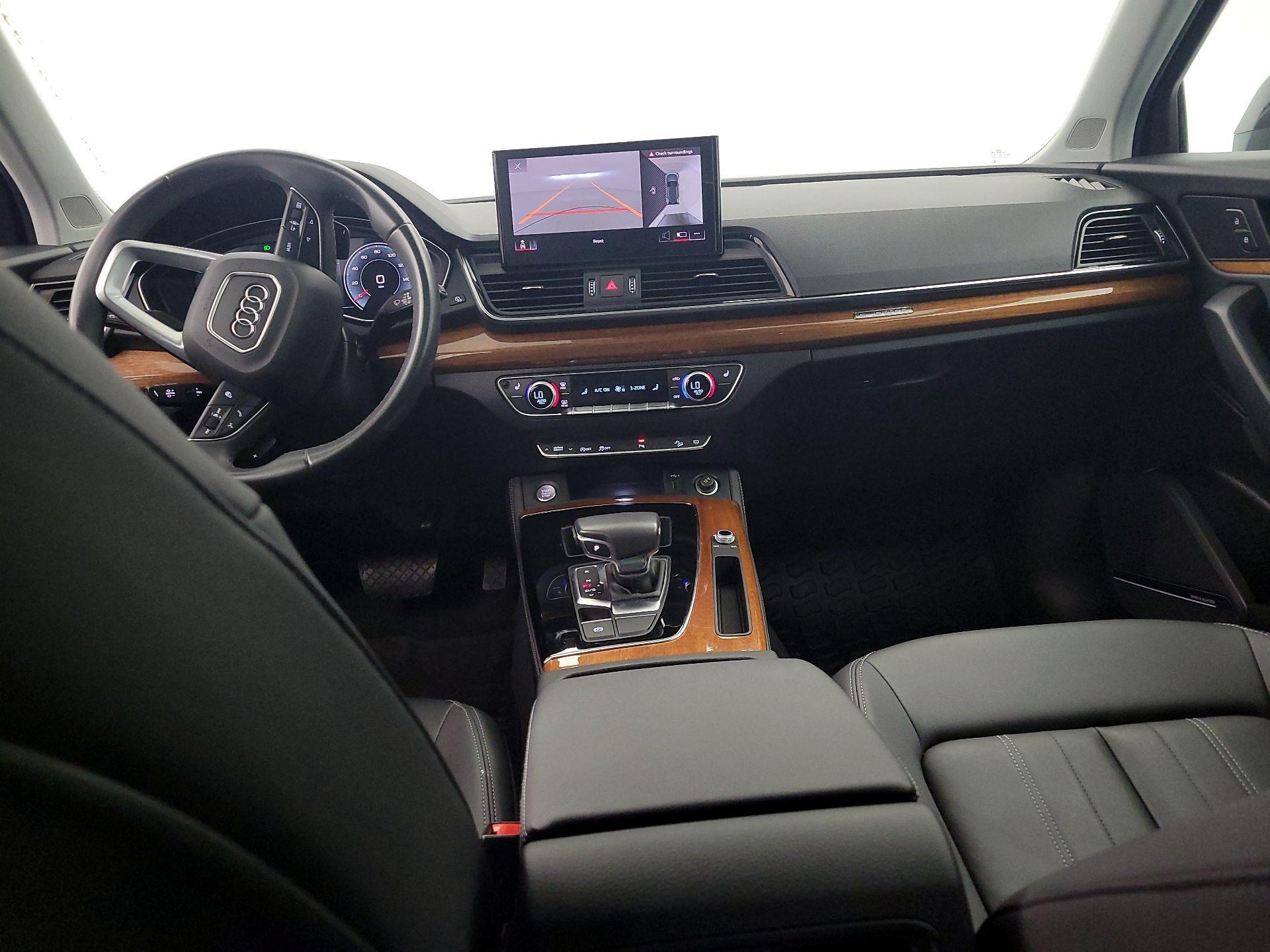 Thumbnail: 2023 Audi Q5 - 9