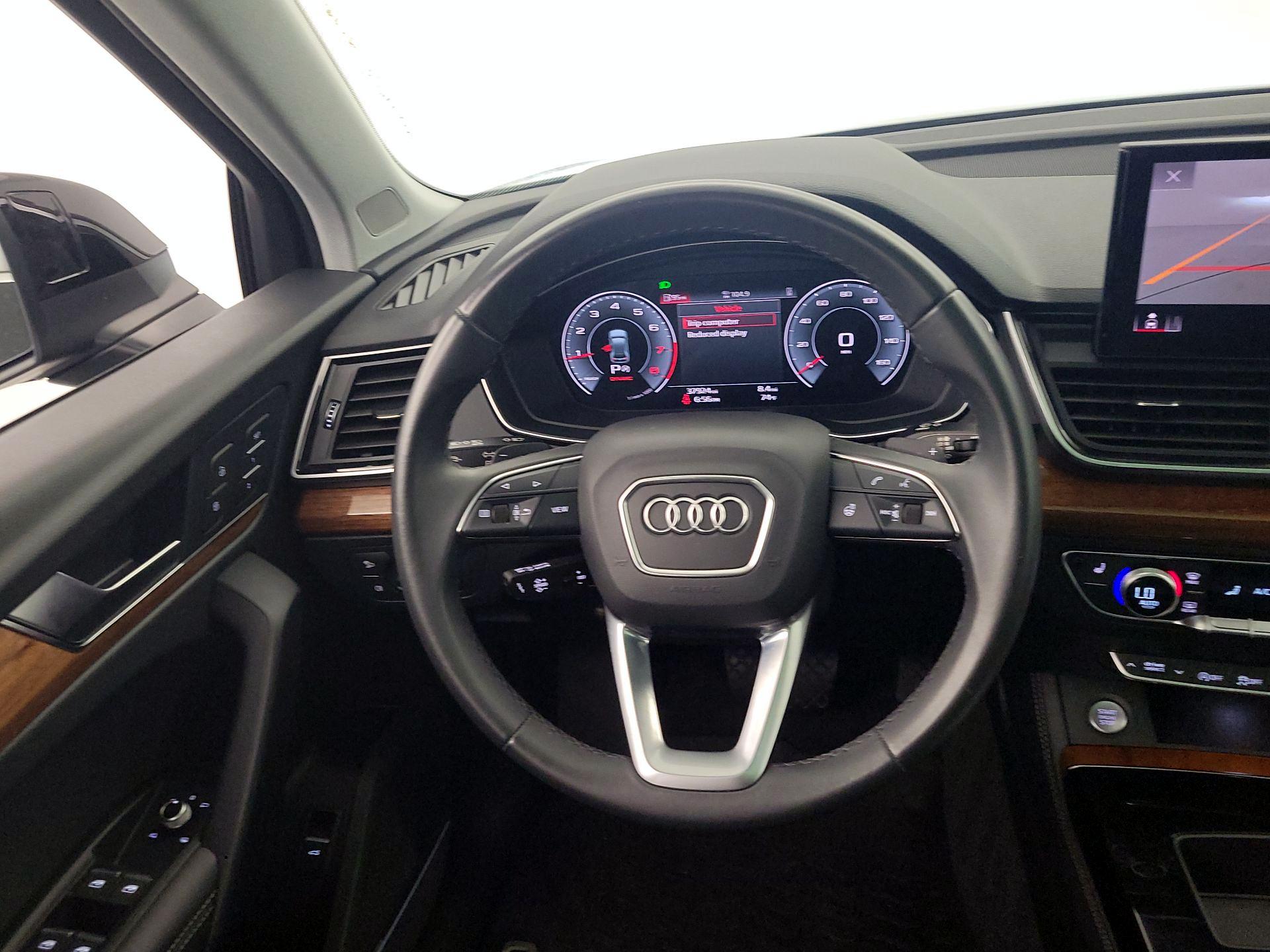 Thumbnail: 2023 Audi Q5 - 10
