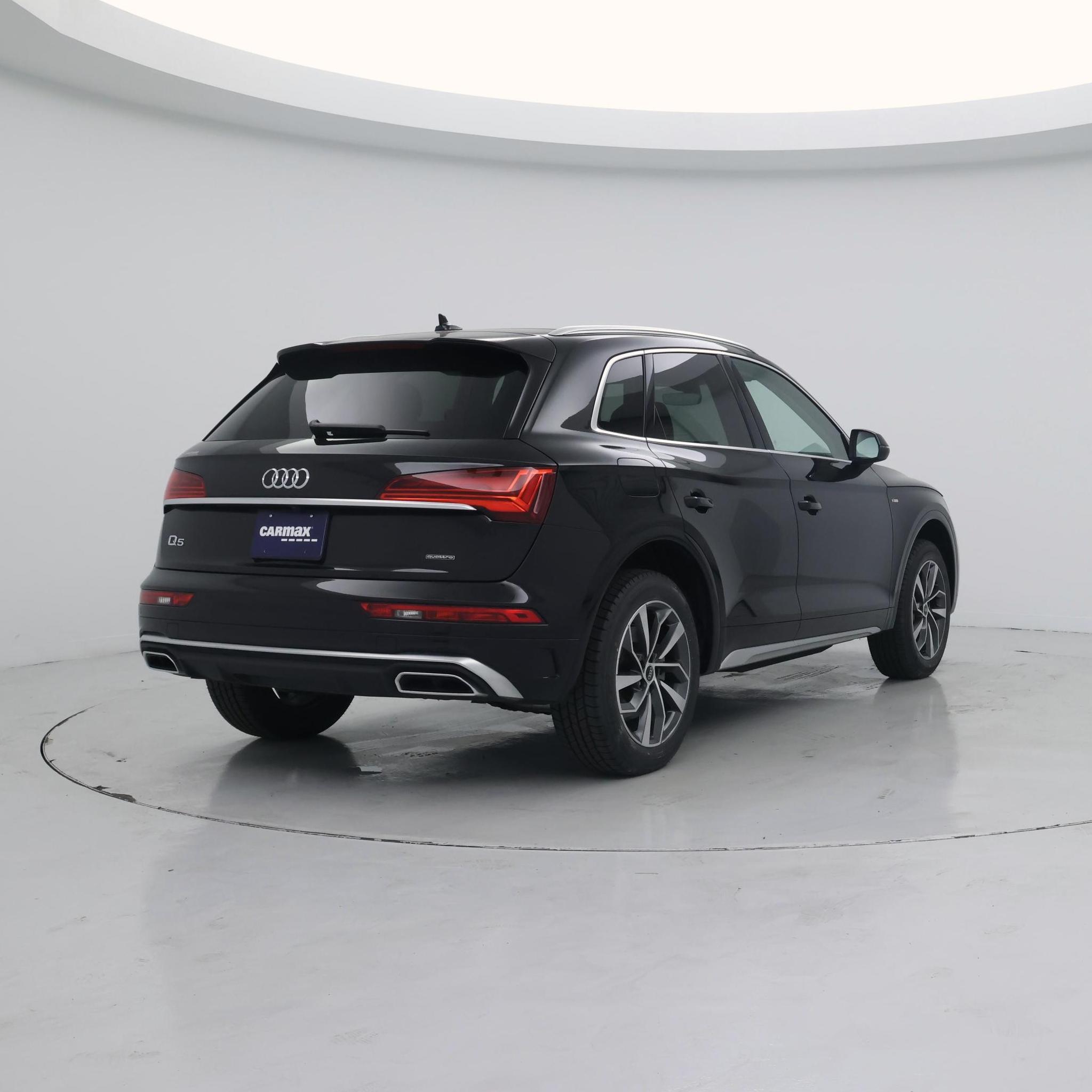 Thumbnail: 2023 Audi Q5 - 8