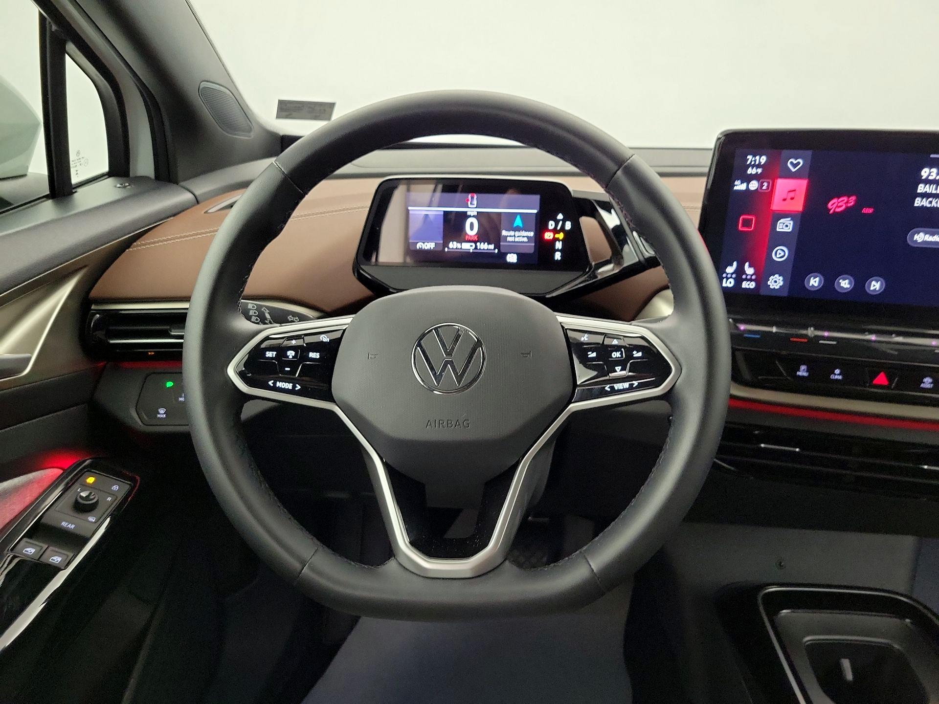 Thumbnail: 2023 Volkswagen ID.4 - 10