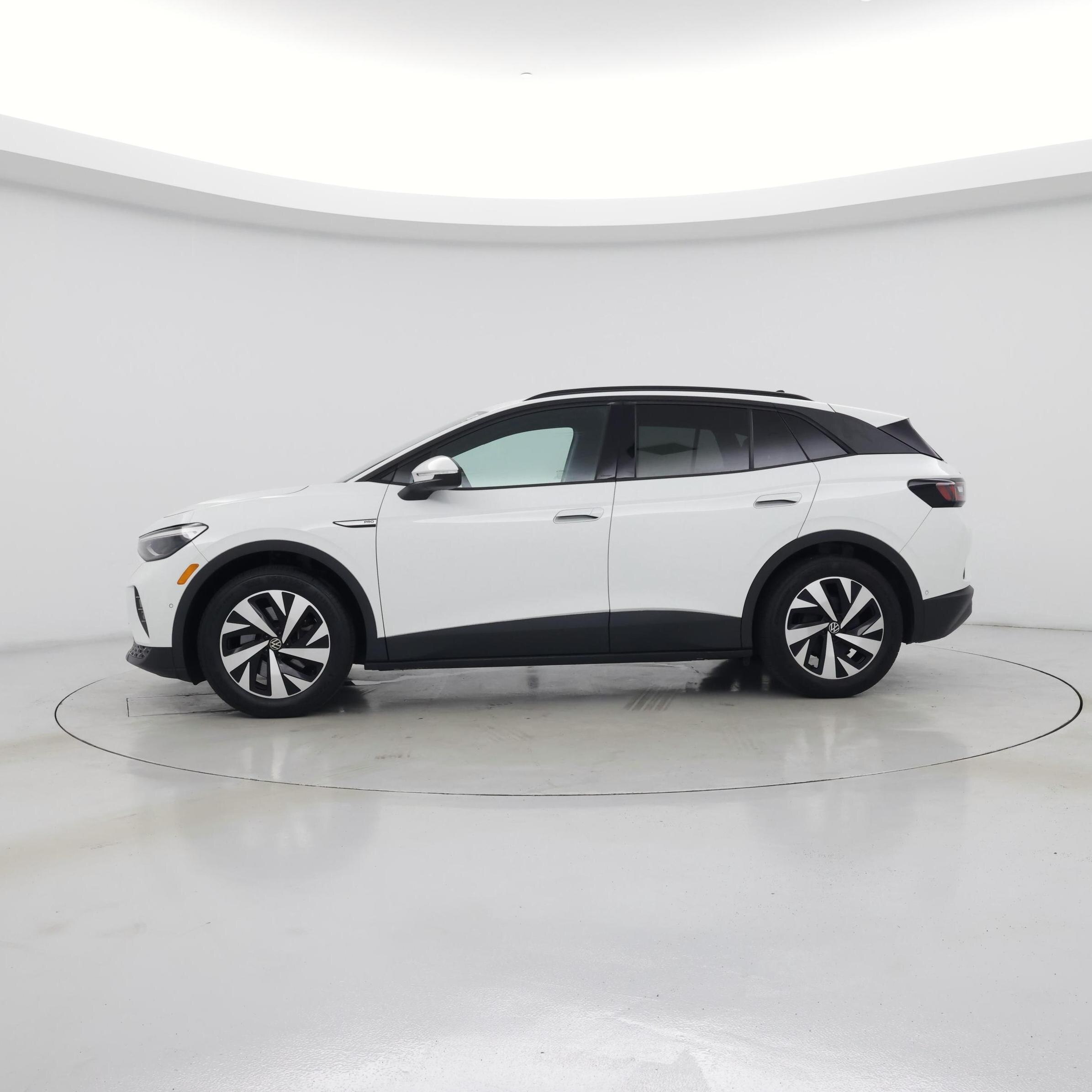 Thumbnail: 2023 Volkswagen ID.4 - 3