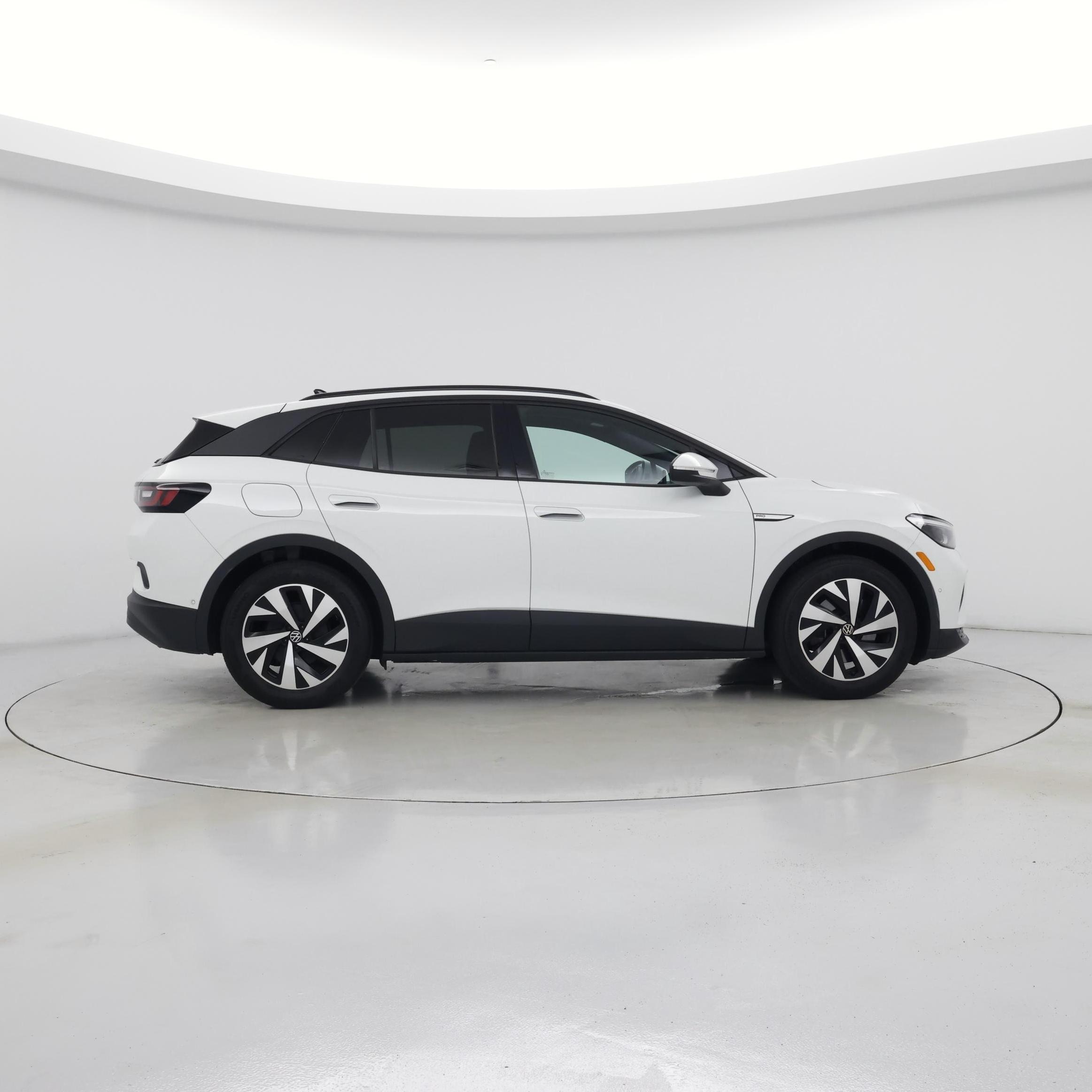 Thumbnail: 2023 Volkswagen ID.4 - 7