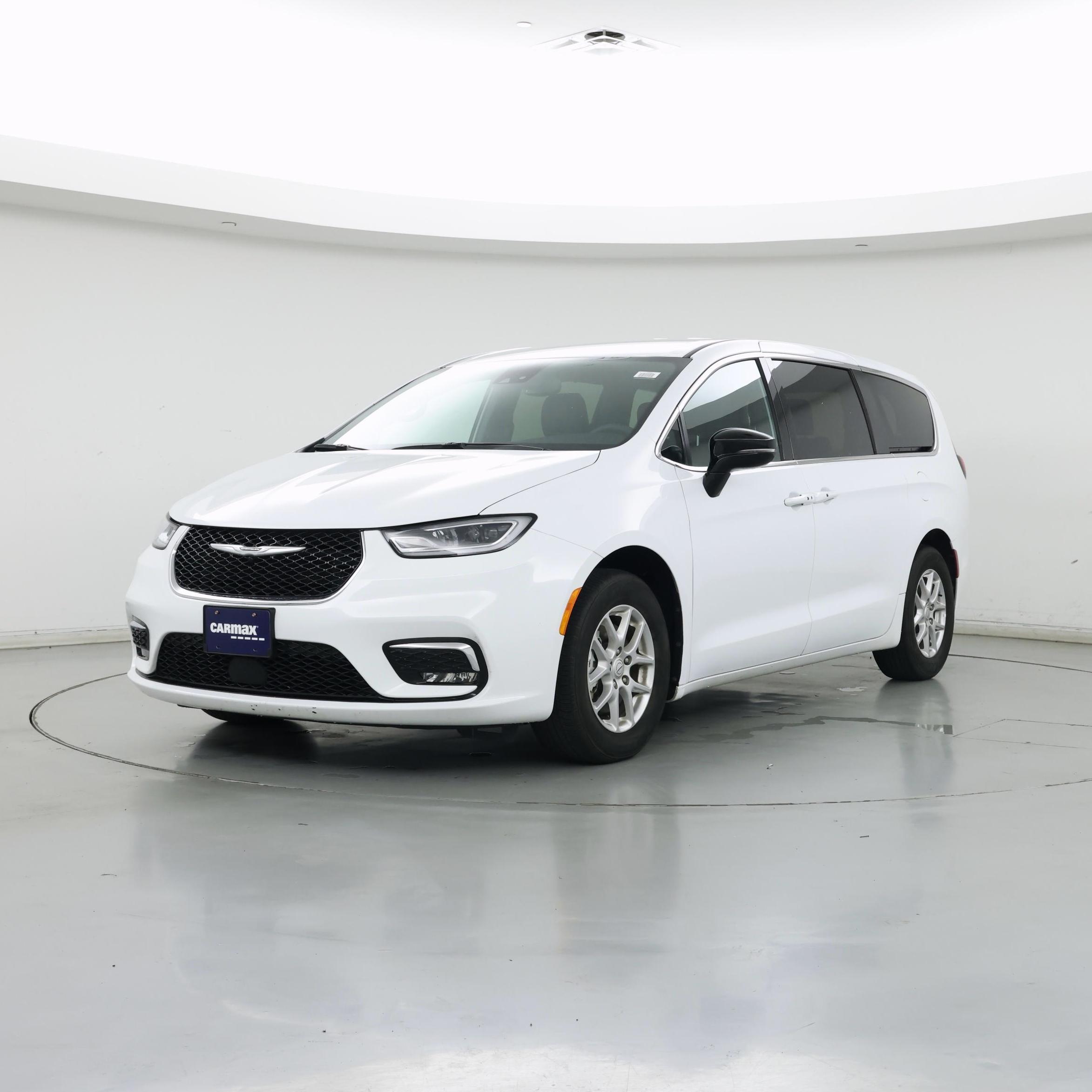 Thumbnail: 2025 Chrysler Pacifica - 4