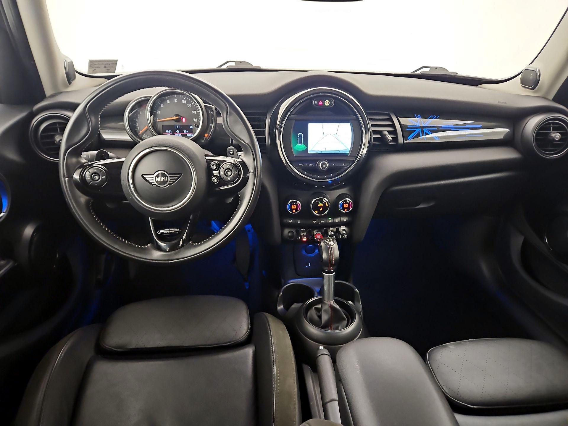 Thumbnail: 2019 MINI Cooper Hardtop - 9
