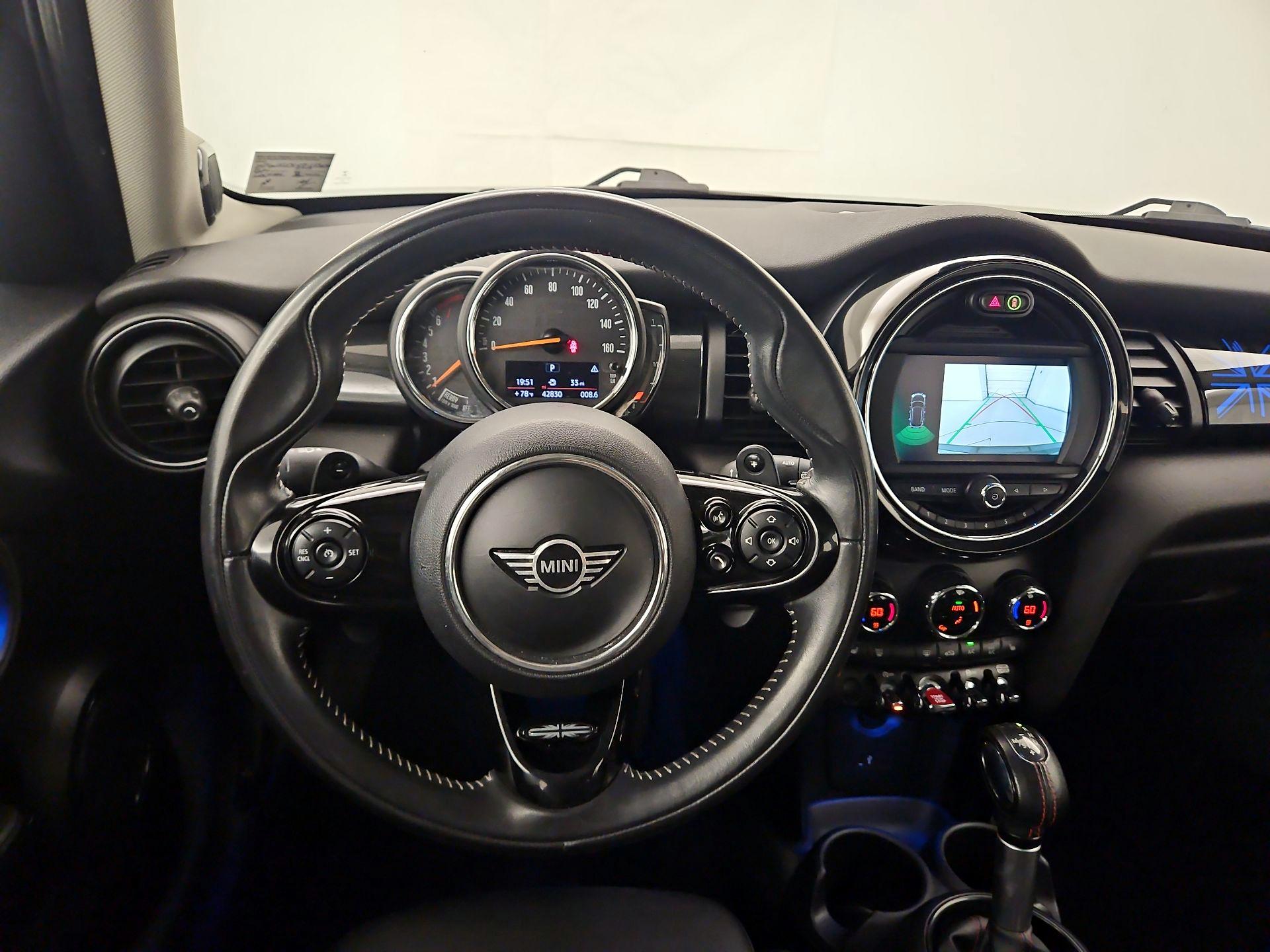 Thumbnail: 2019 MINI Cooper Hardtop - 10