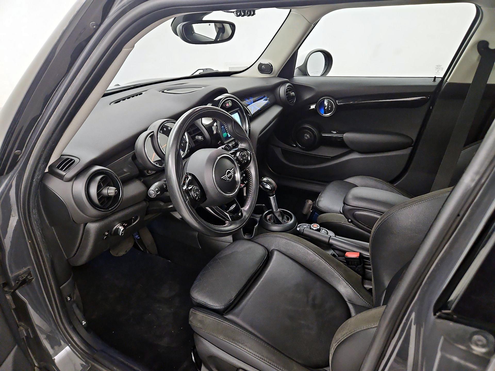 Thumbnail: 2019 MINI Cooper Hardtop - 11
