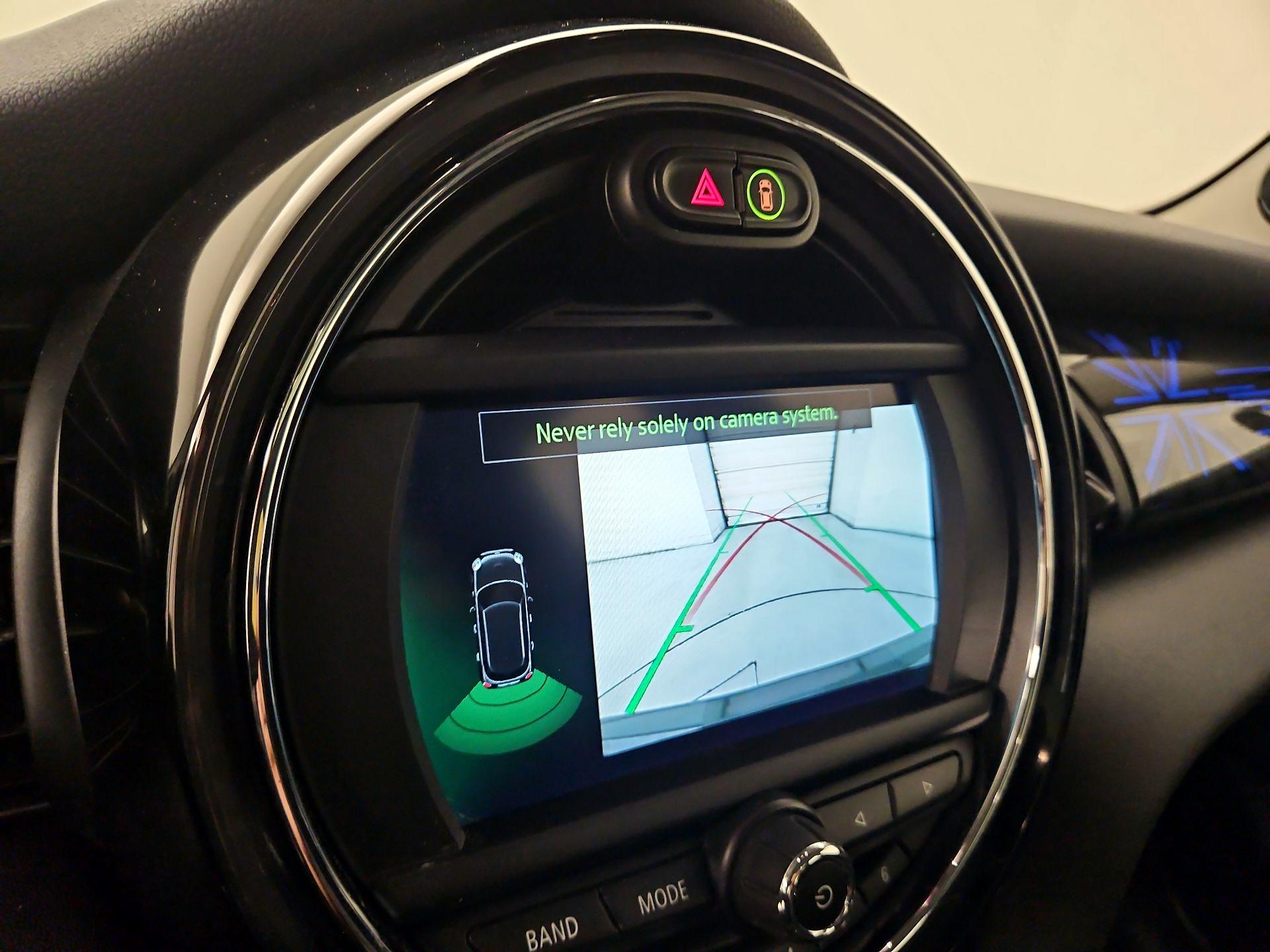 Thumbnail: 2019 MINI Cooper Hardtop - 14