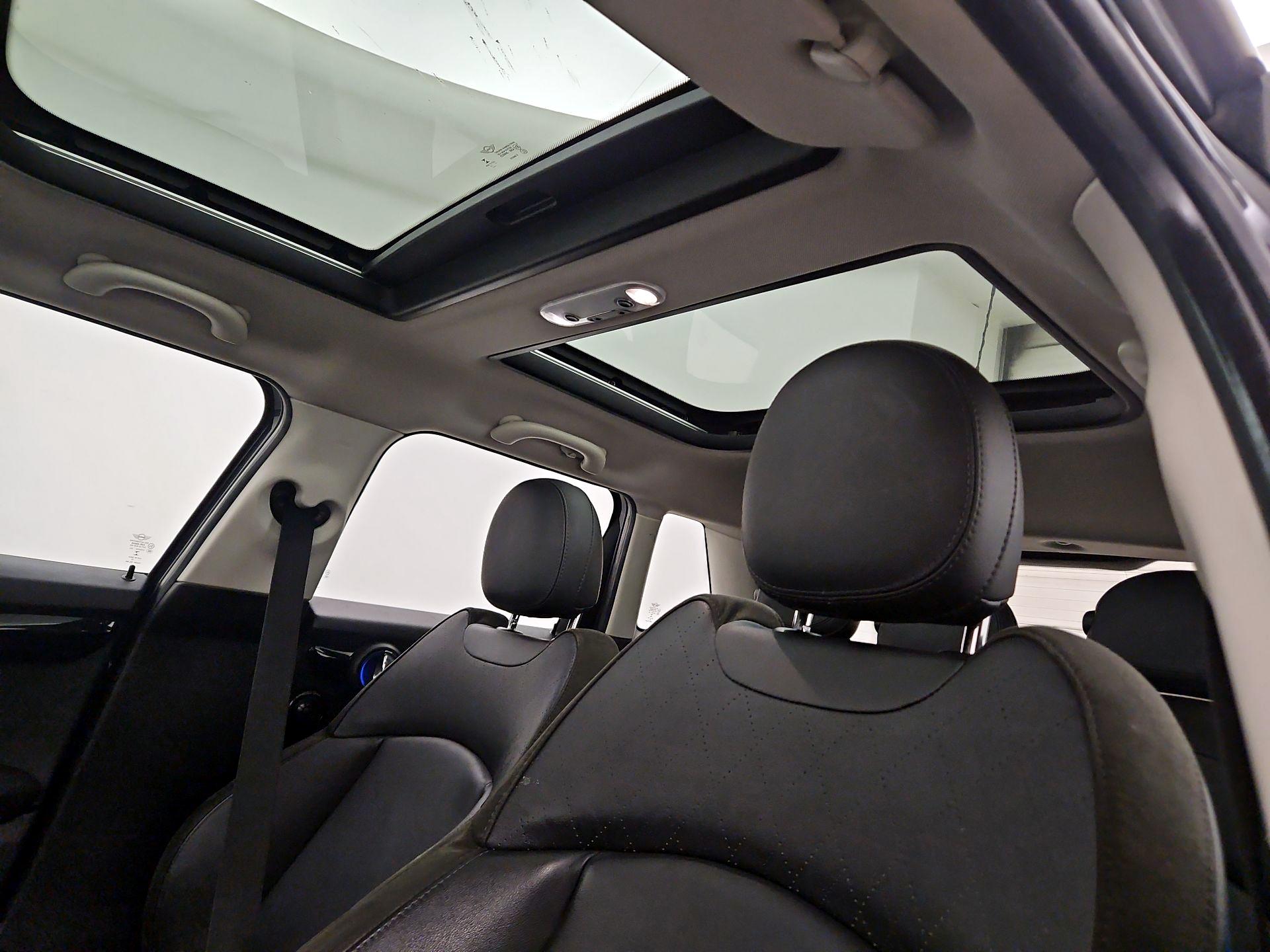 Thumbnail: 2019 MINI Cooper Hardtop - 19