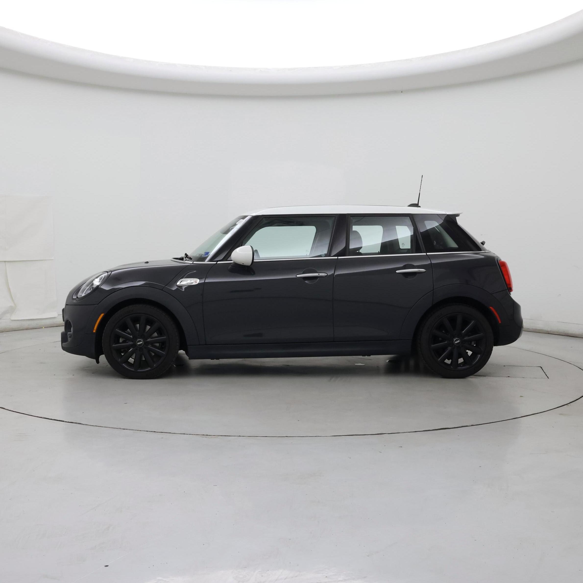 Thumbnail: 2019 MINI Cooper Hardtop - 3