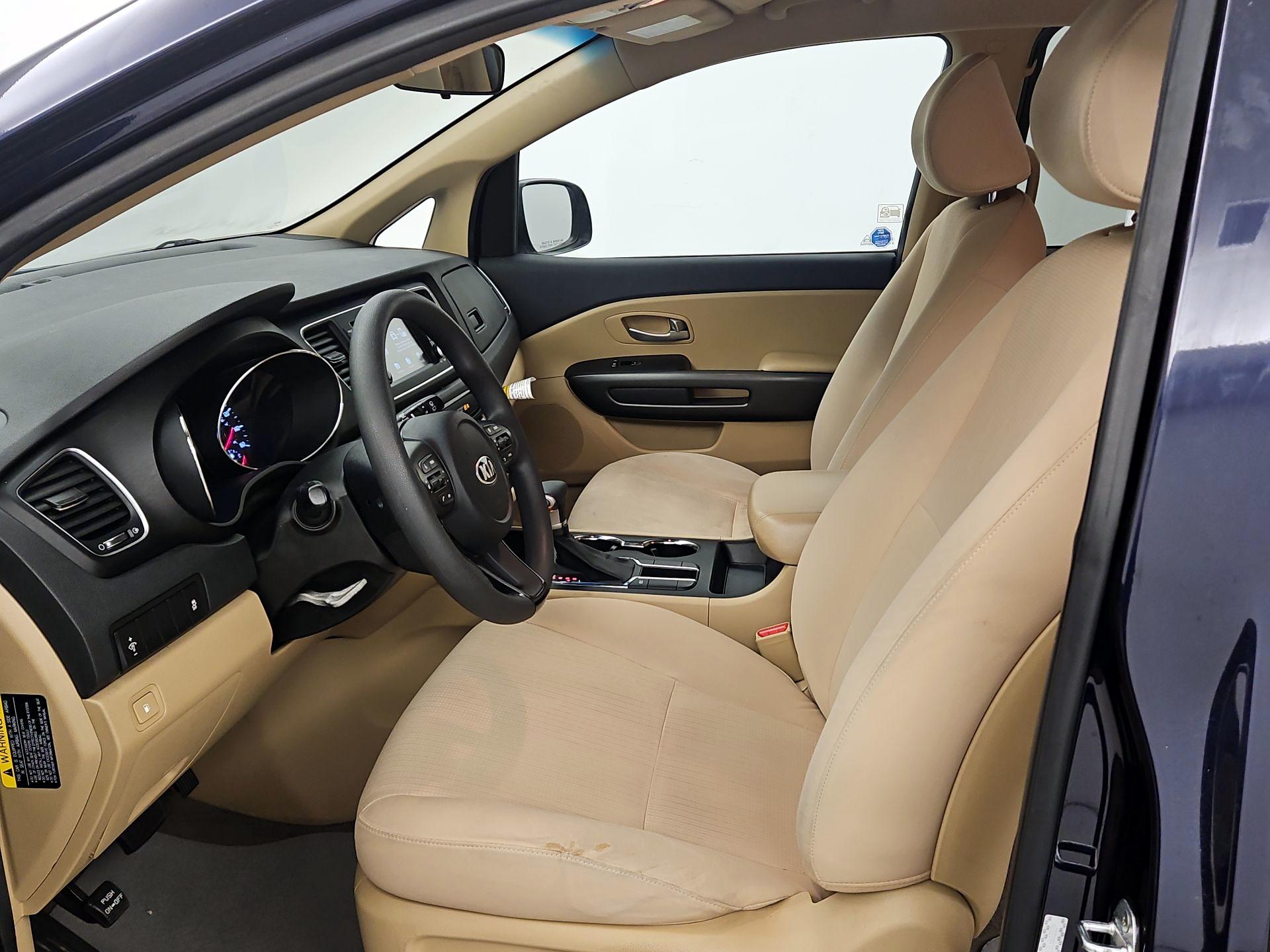 Thumbnail: 2020 Kia Sedona - 11