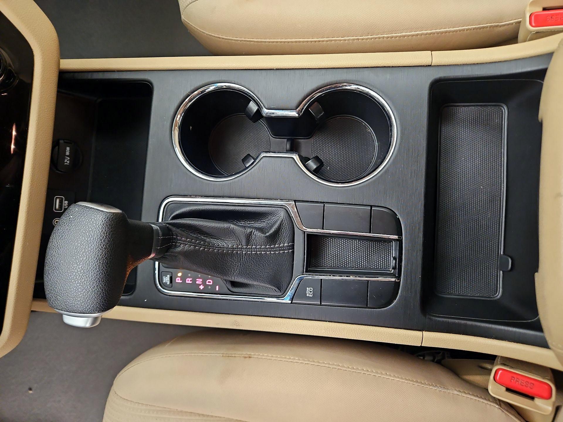 Thumbnail: 2020 Kia Sedona - 17