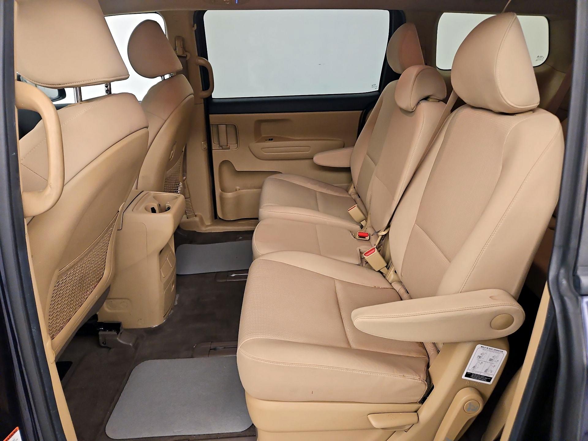 Thumbnail: 2020 Kia Sedona - 19