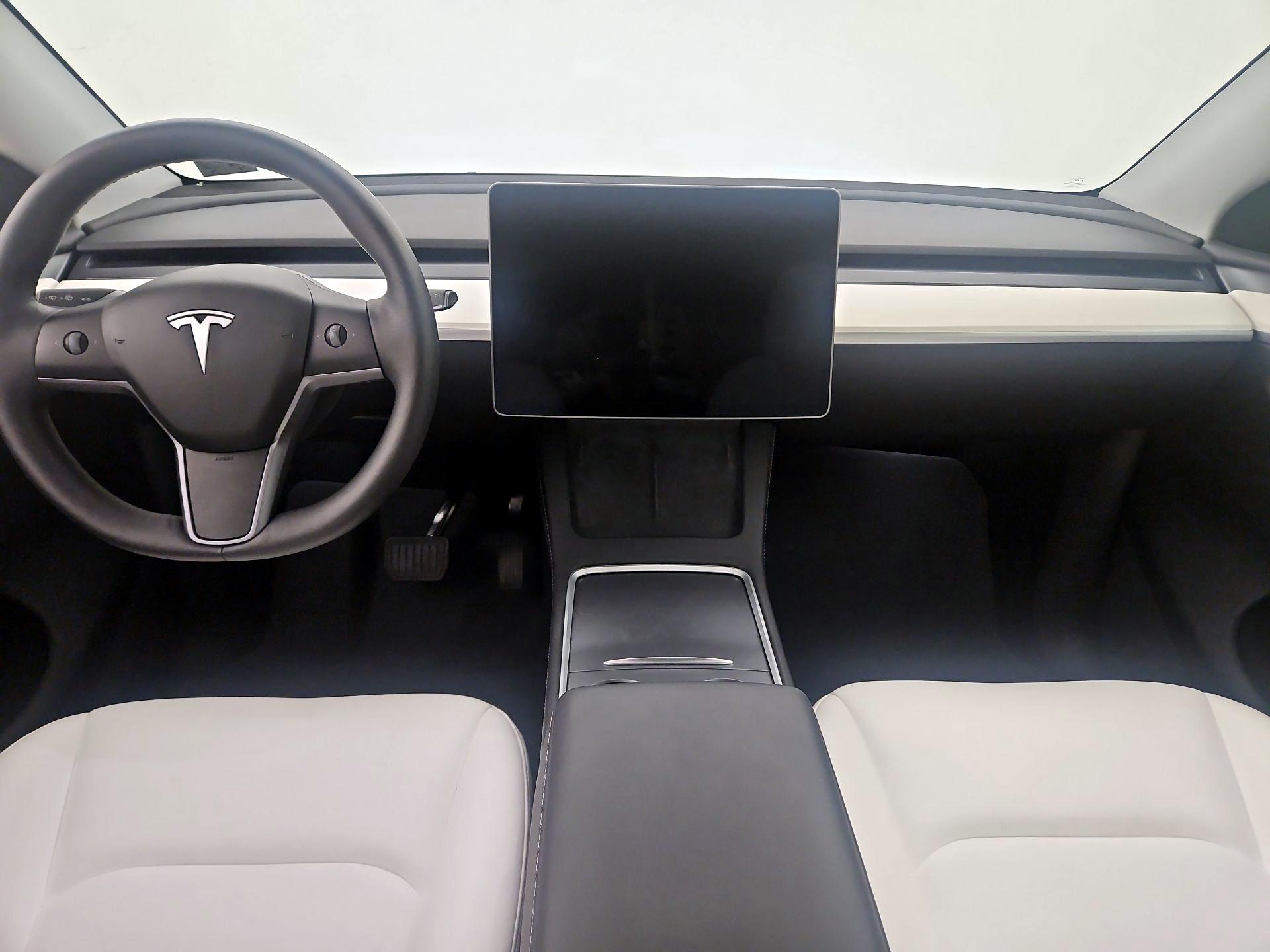 Thumbnail: 2024 Tesla Model Y - 9