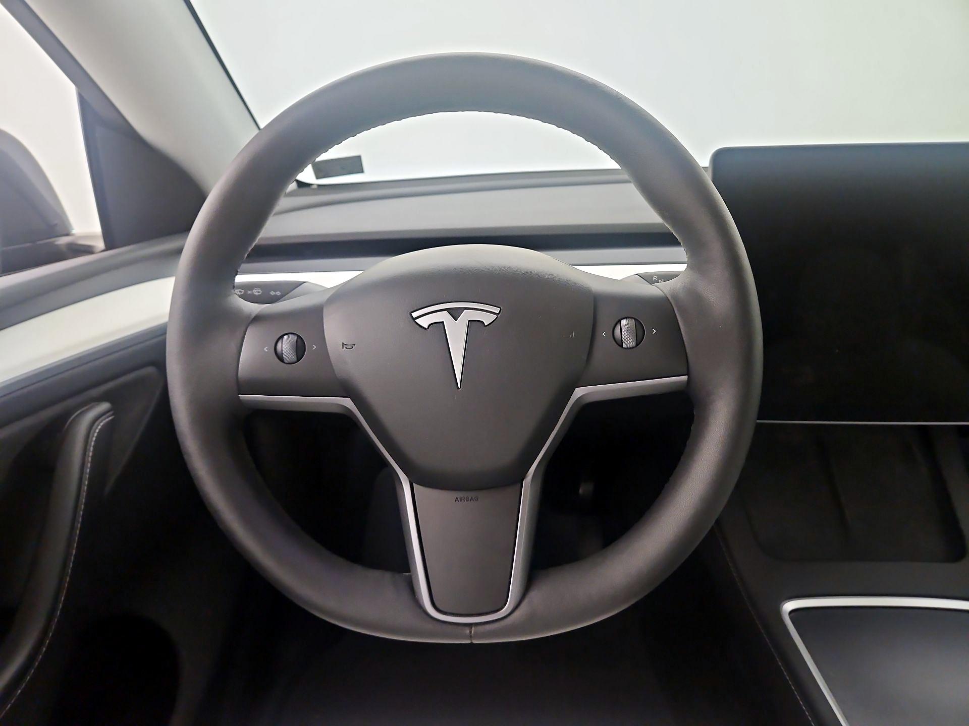 Thumbnail: 2024 Tesla Model Y - 10