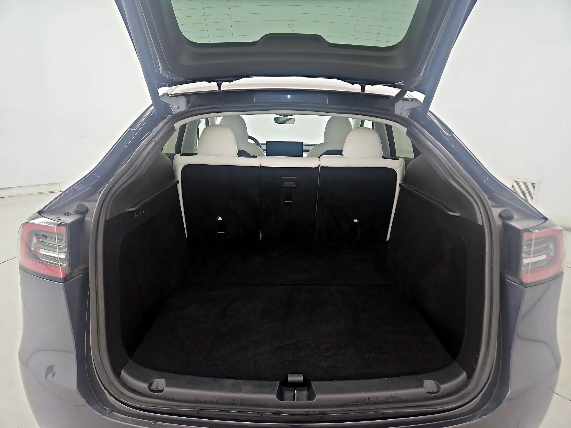 Thumbnail: 2024 Tesla Model Y - 20