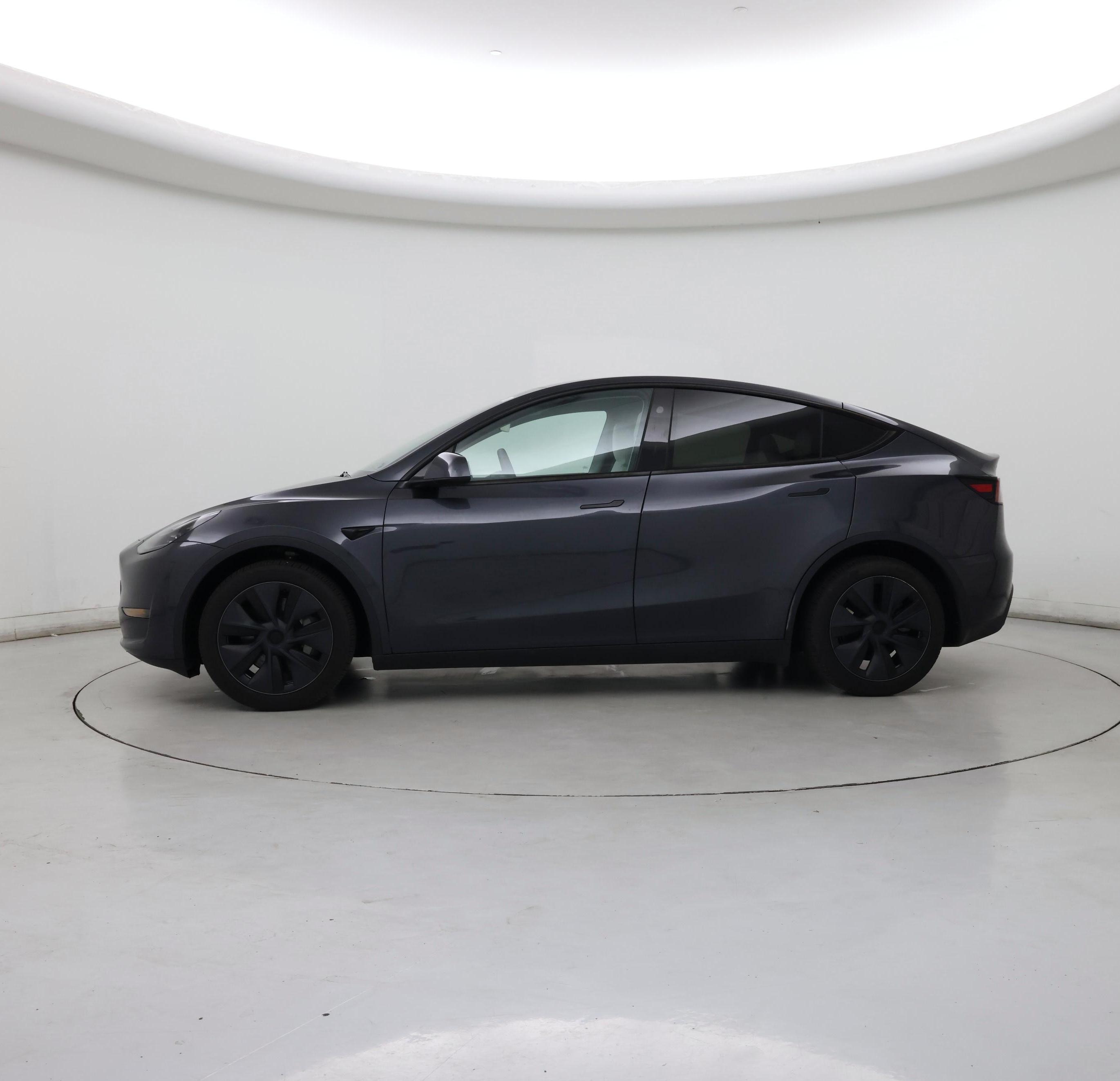 Thumbnail: 2024 Tesla Model Y - 3