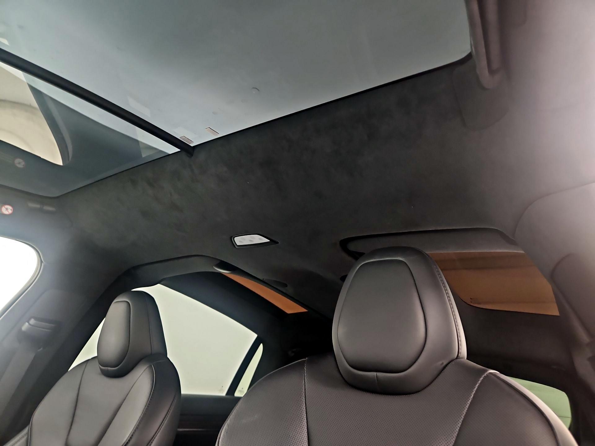 Thumbnail: 2023 Tesla Model X - 18