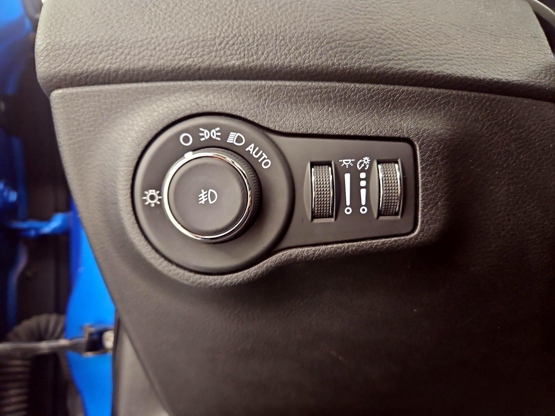 Thumbnail: 2019 Jeep Compass - 13