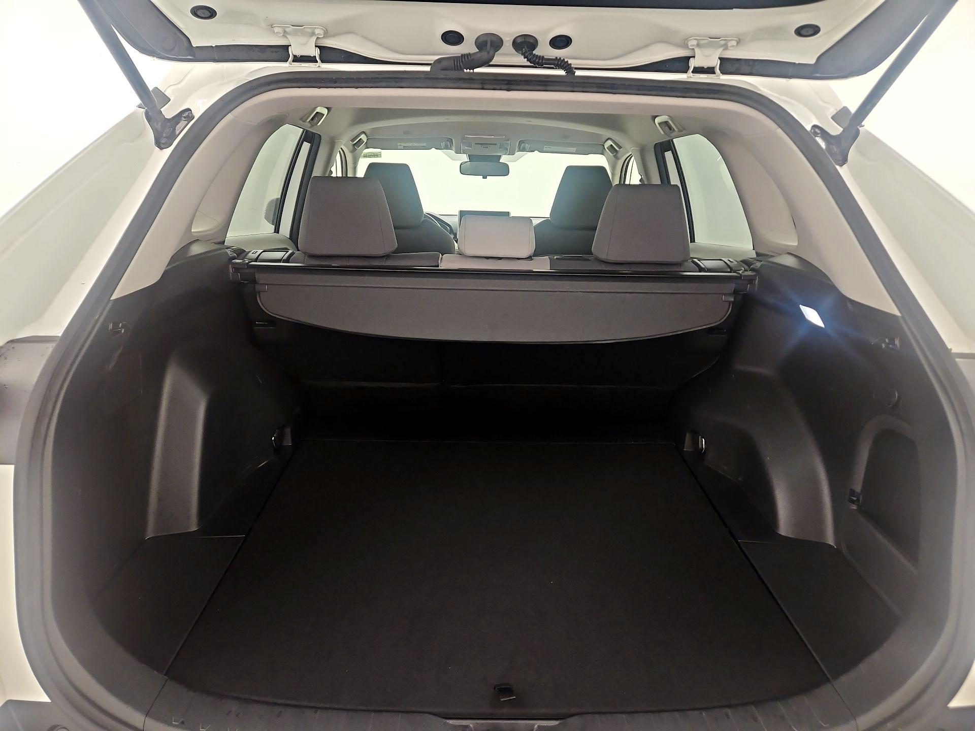 Thumbnail: 2024 Toyota RAV4 - 20