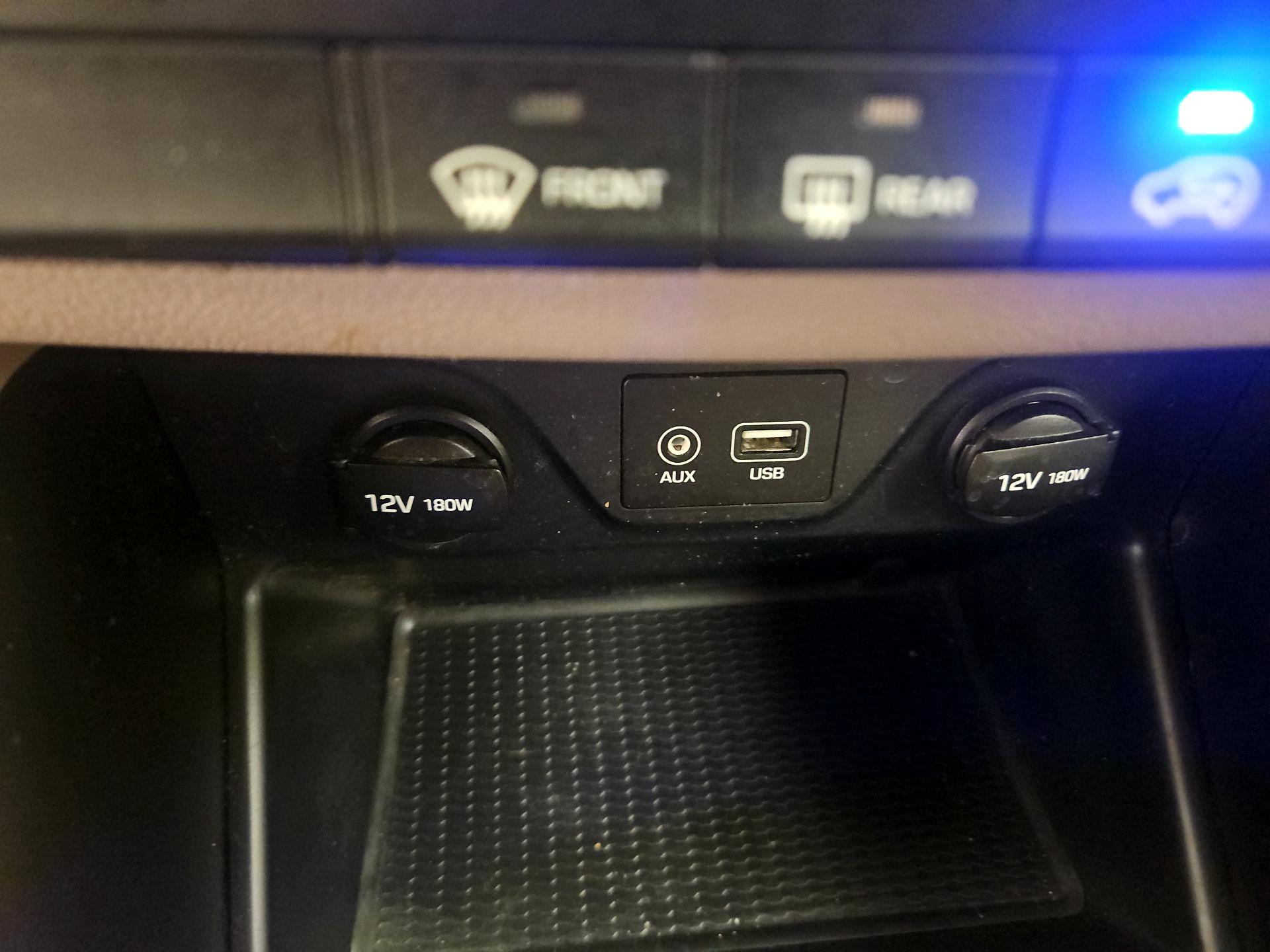 Thumbnail: 2018 Hyundai Tucson - 18