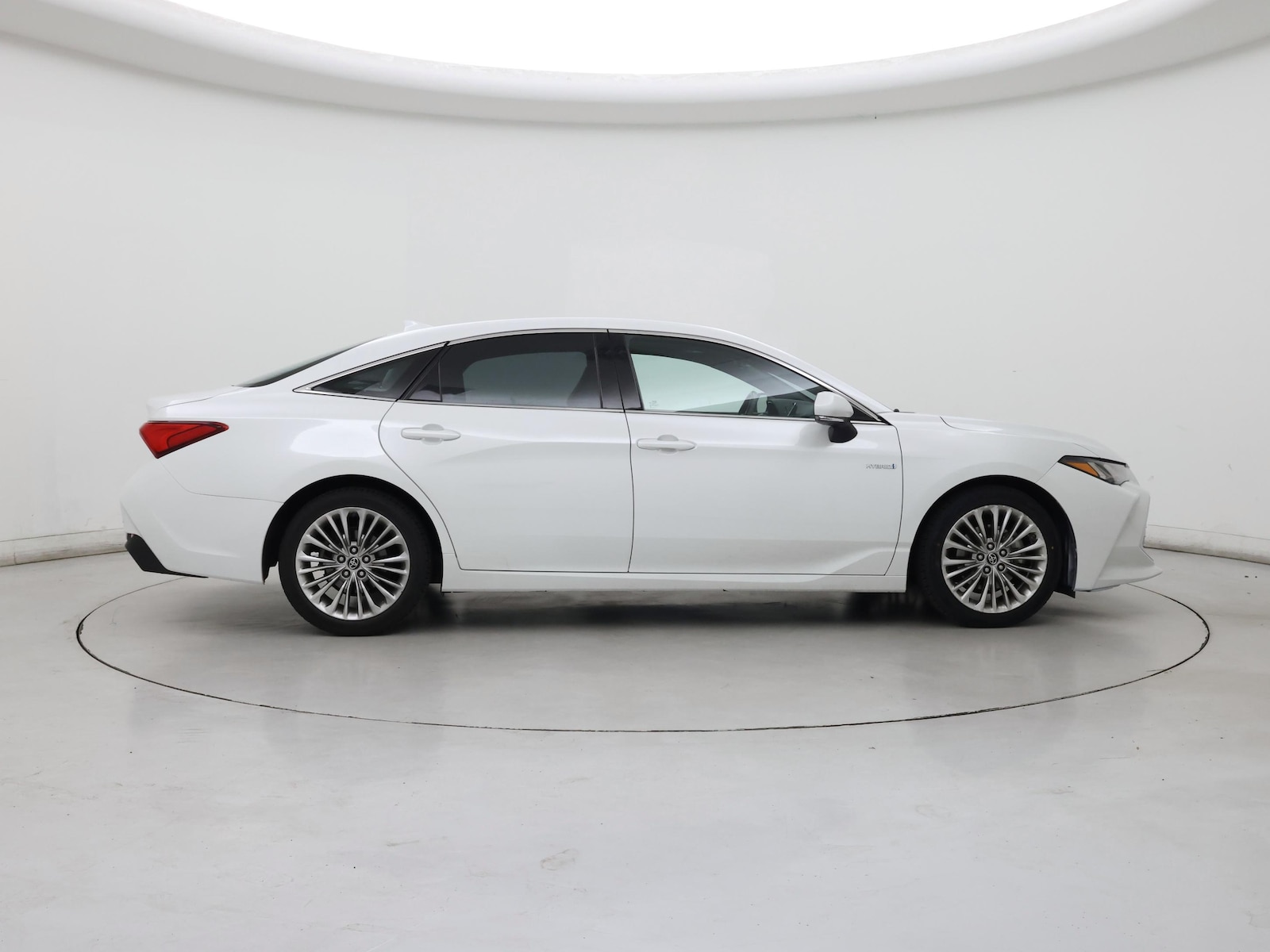 2019 Toyota Avalon Limited - Photo 8