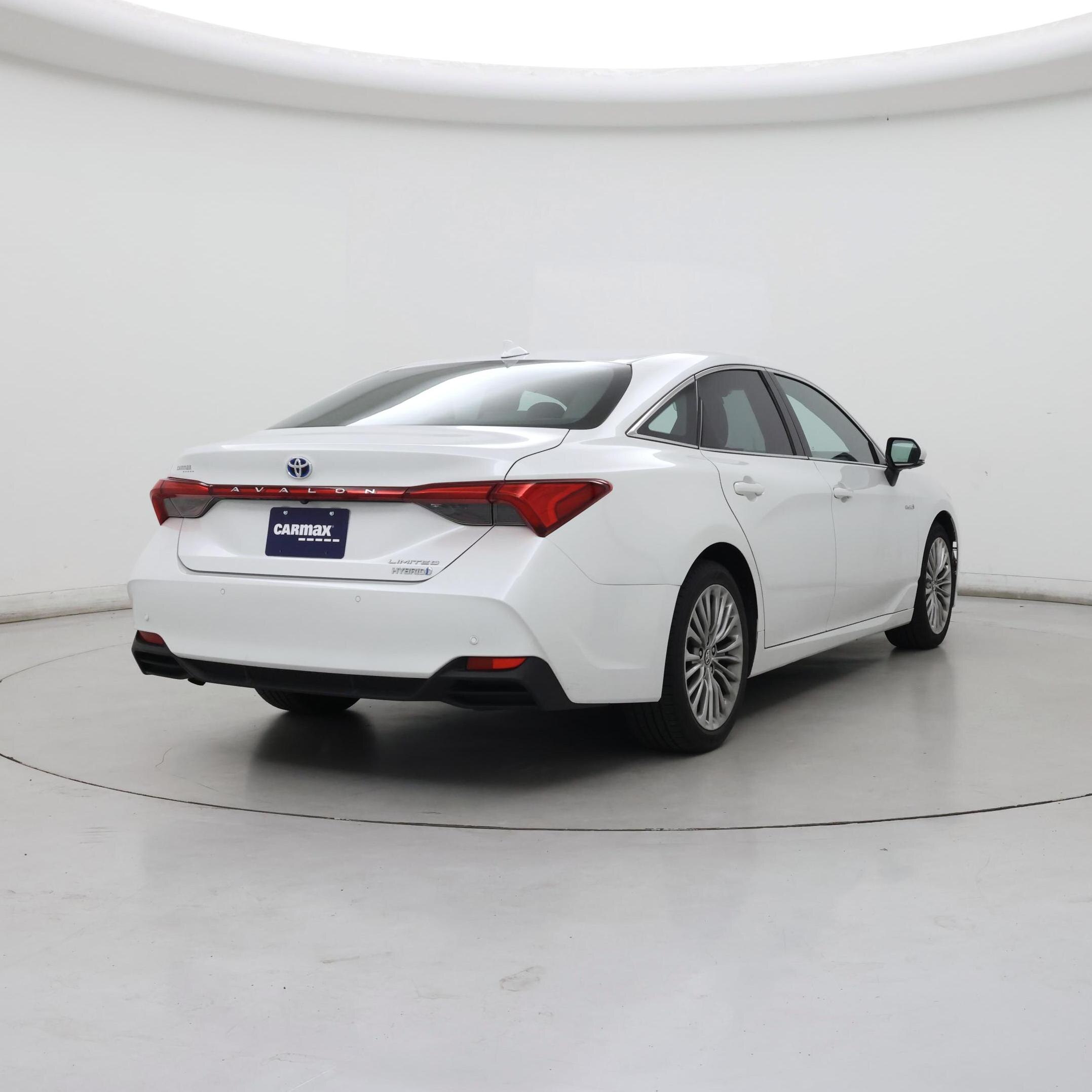 Thumbnail: 2019 Toyota Avalon - 8