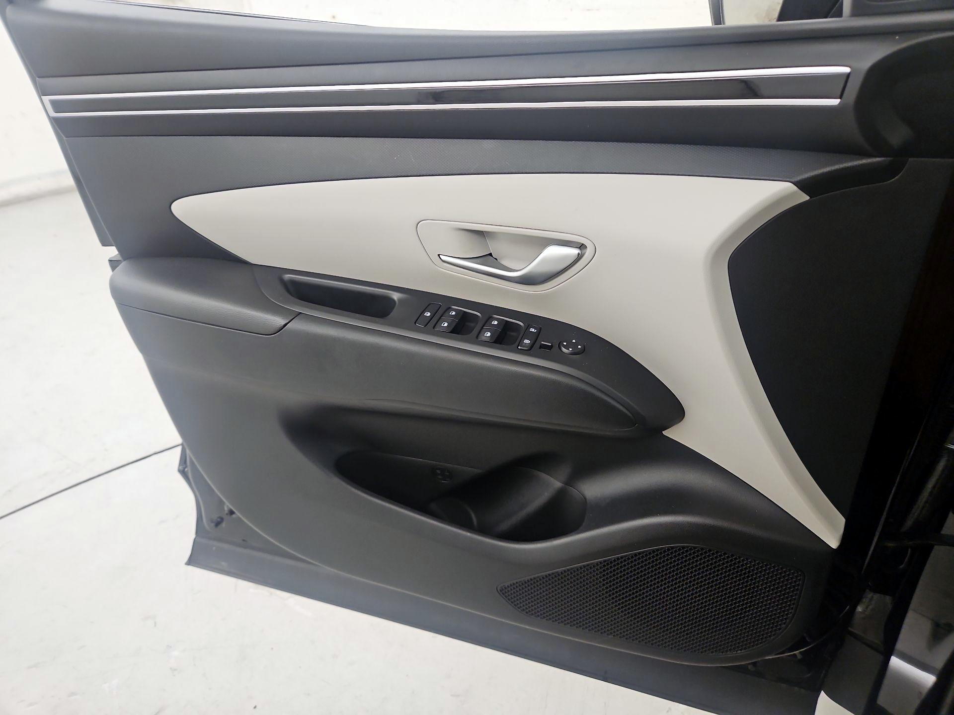 Thumbnail: 2024 Hyundai Tucson - 12