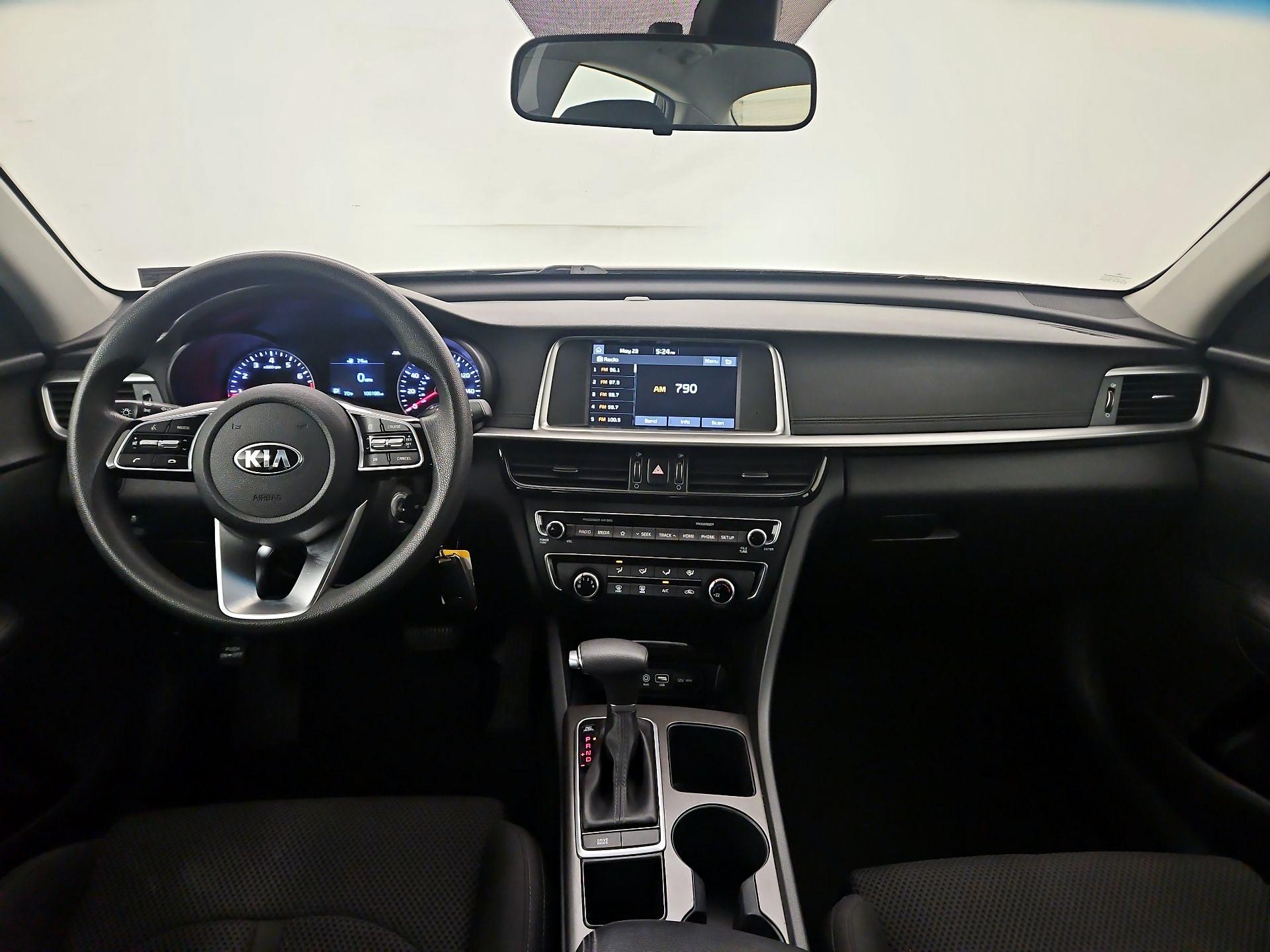 Thumbnail: 2019 Kia Optima - 9