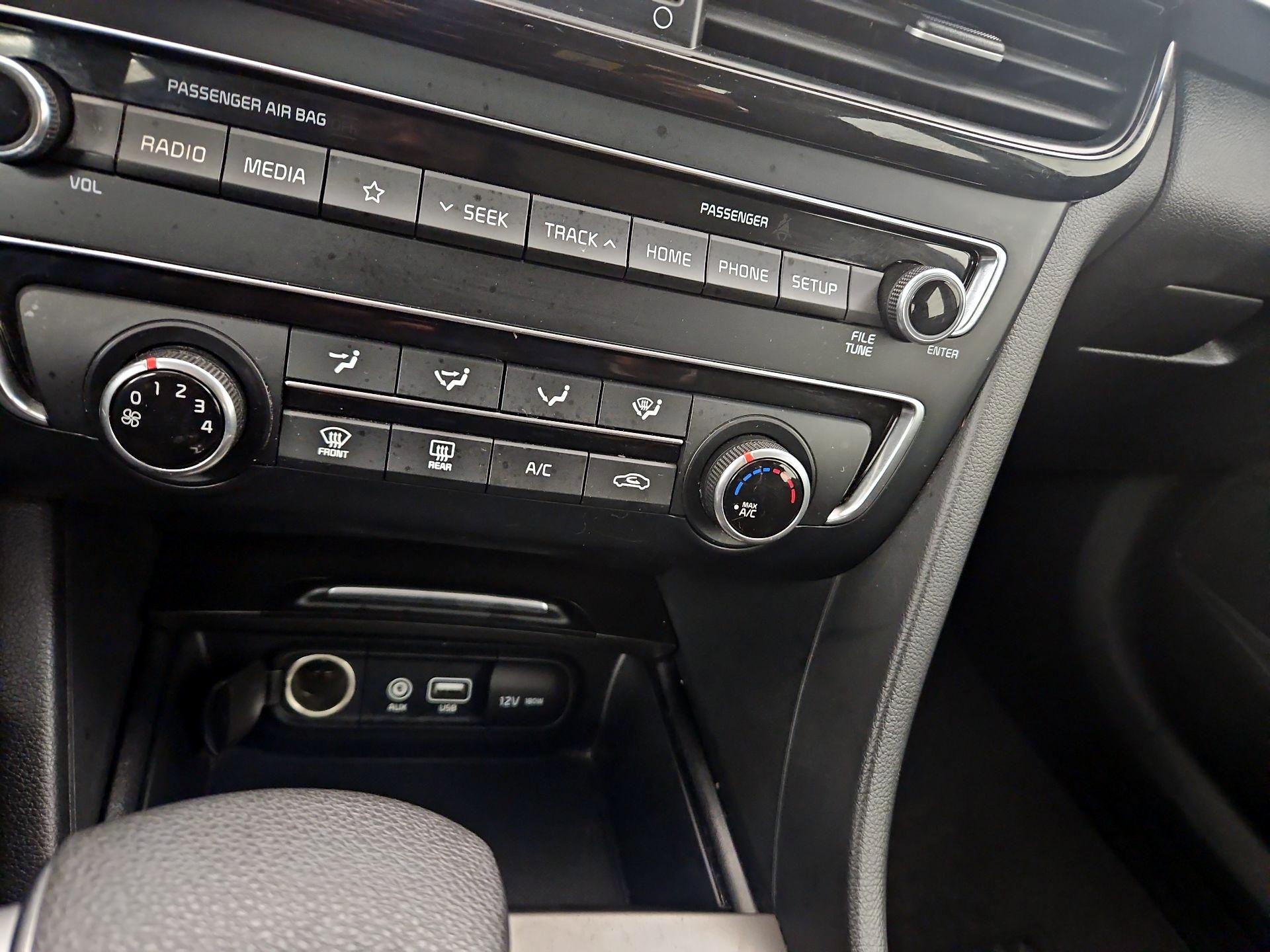 Thumbnail: 2019 Kia Optima - 16