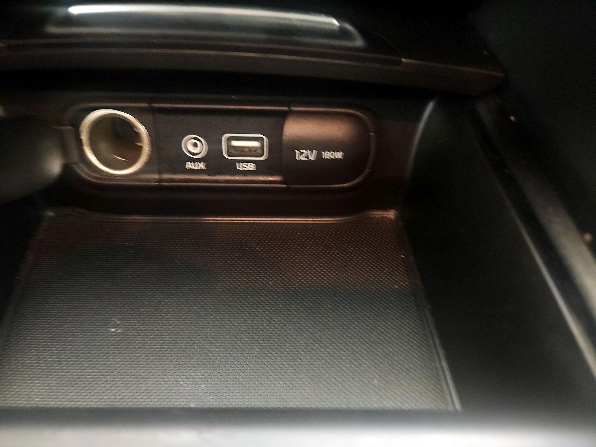 Thumbnail: 2019 Kia Optima - 18