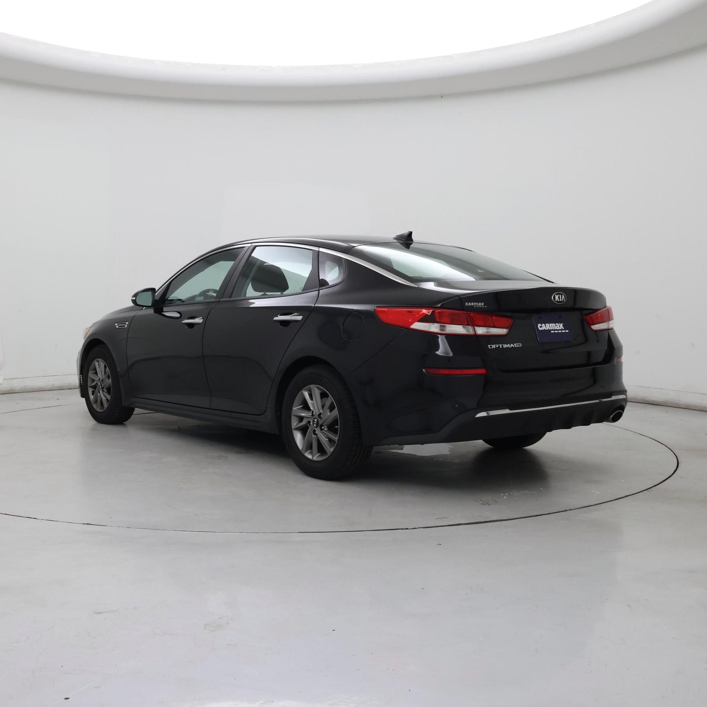 Thumbnail: 2019 Kia Optima - 2