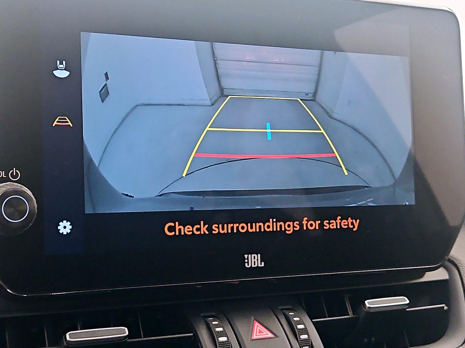 2024 Toyota RAV4 XSE - Photo 15