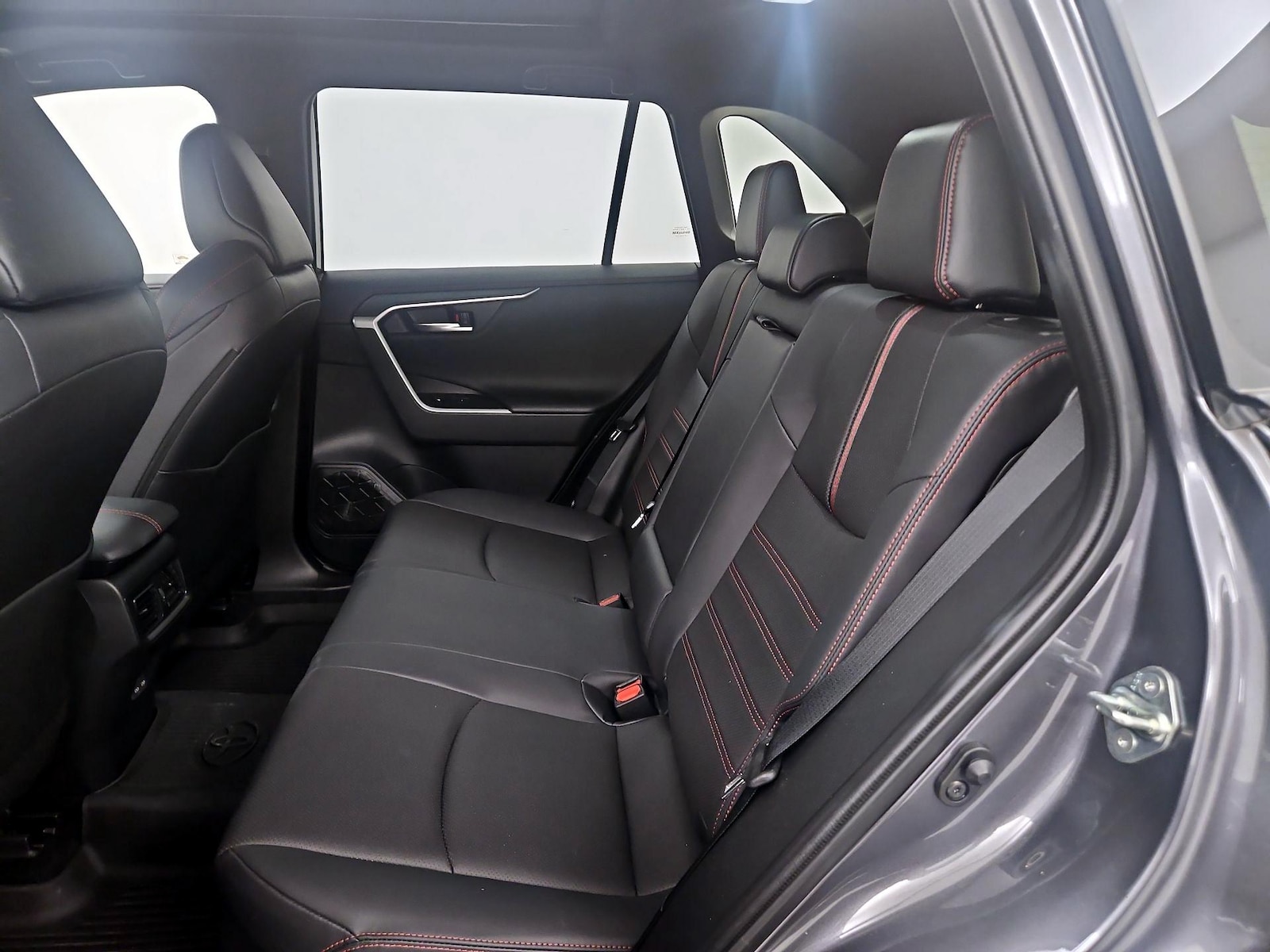2024 Toyota RAV4 XSE - Photo 21